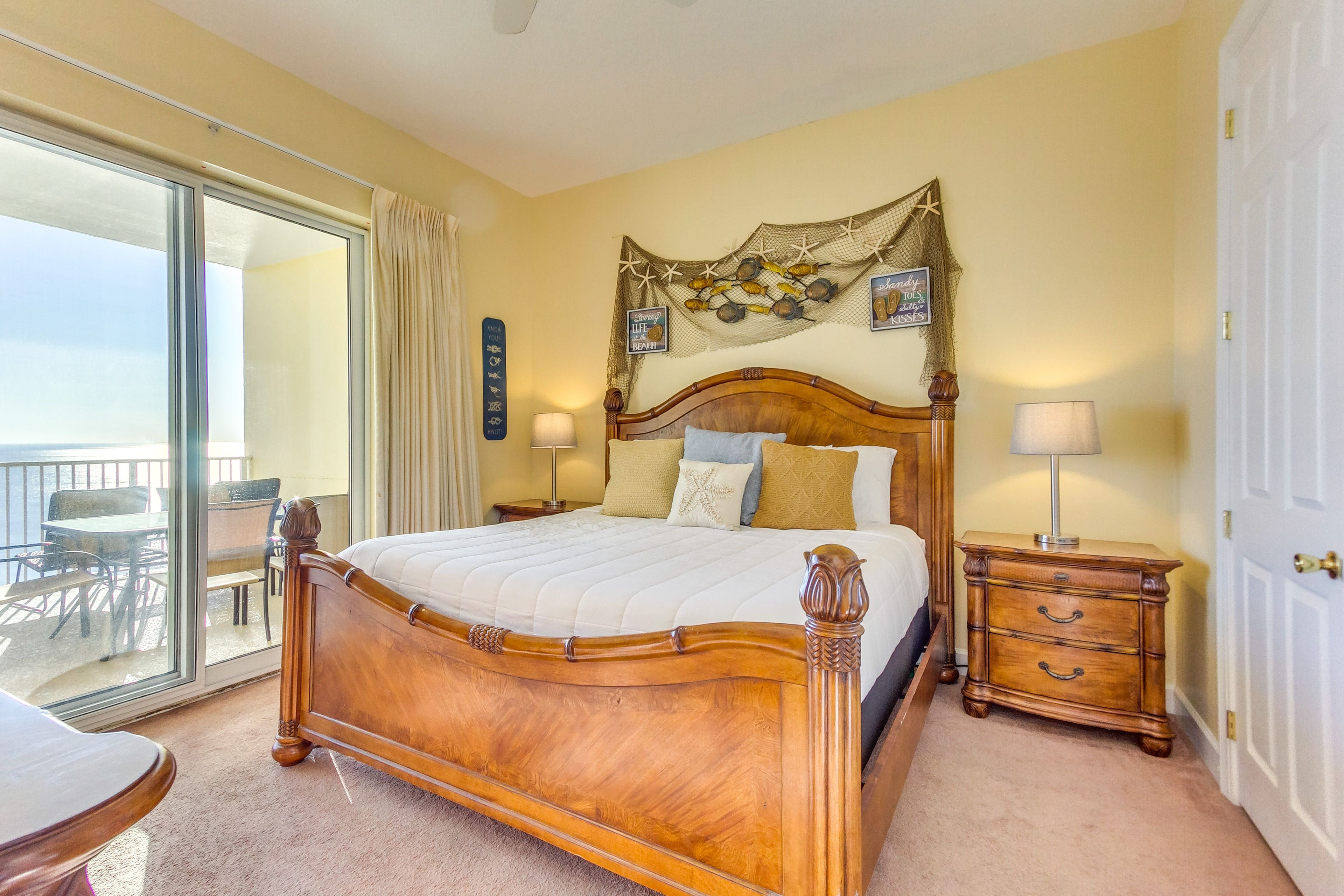 Bedroom 1 | King Bed | Linens Provided