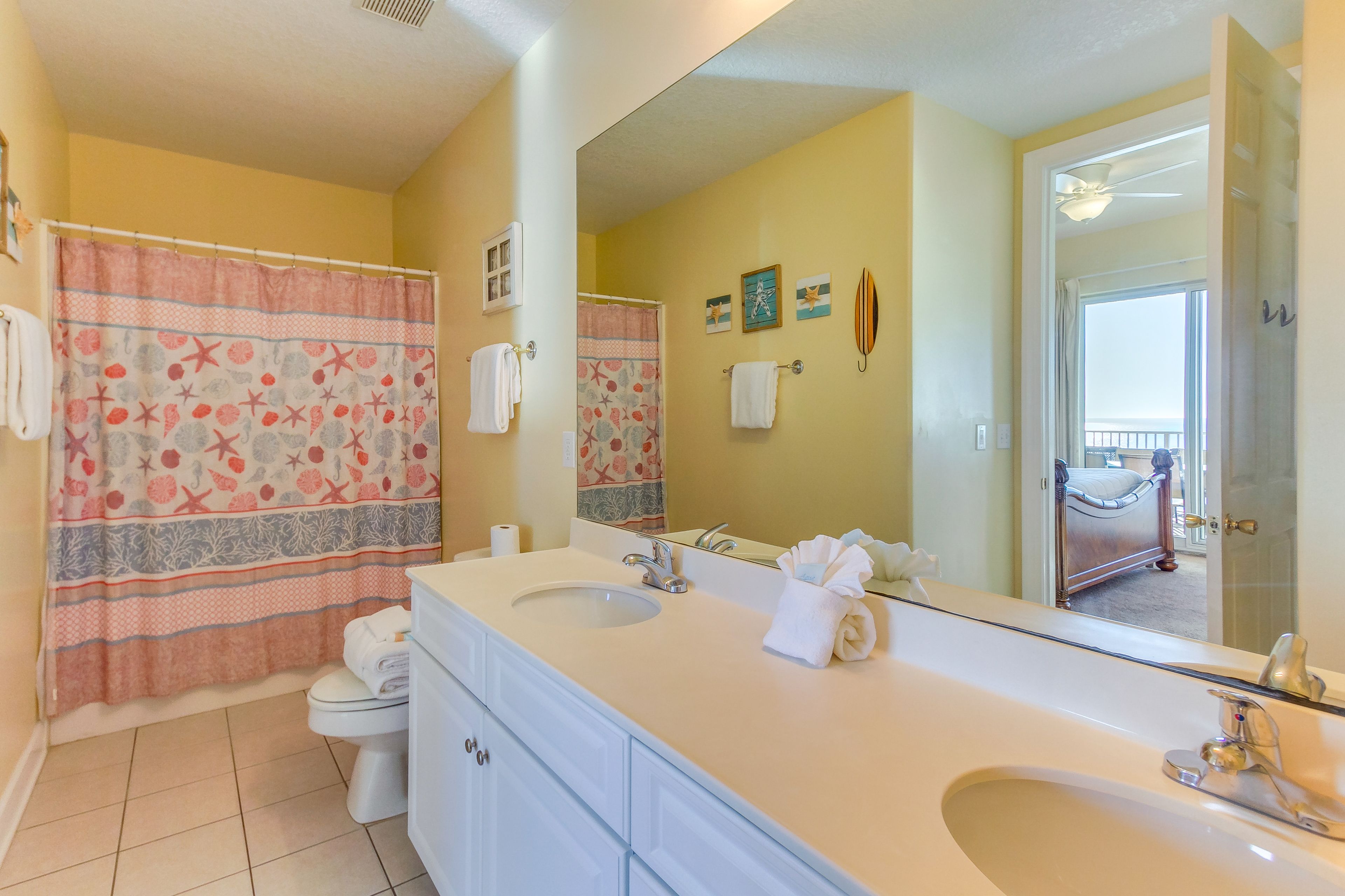 En-Suite Bathroom | Complimentary Toiletries in All Bathrooms | Jetted Tub