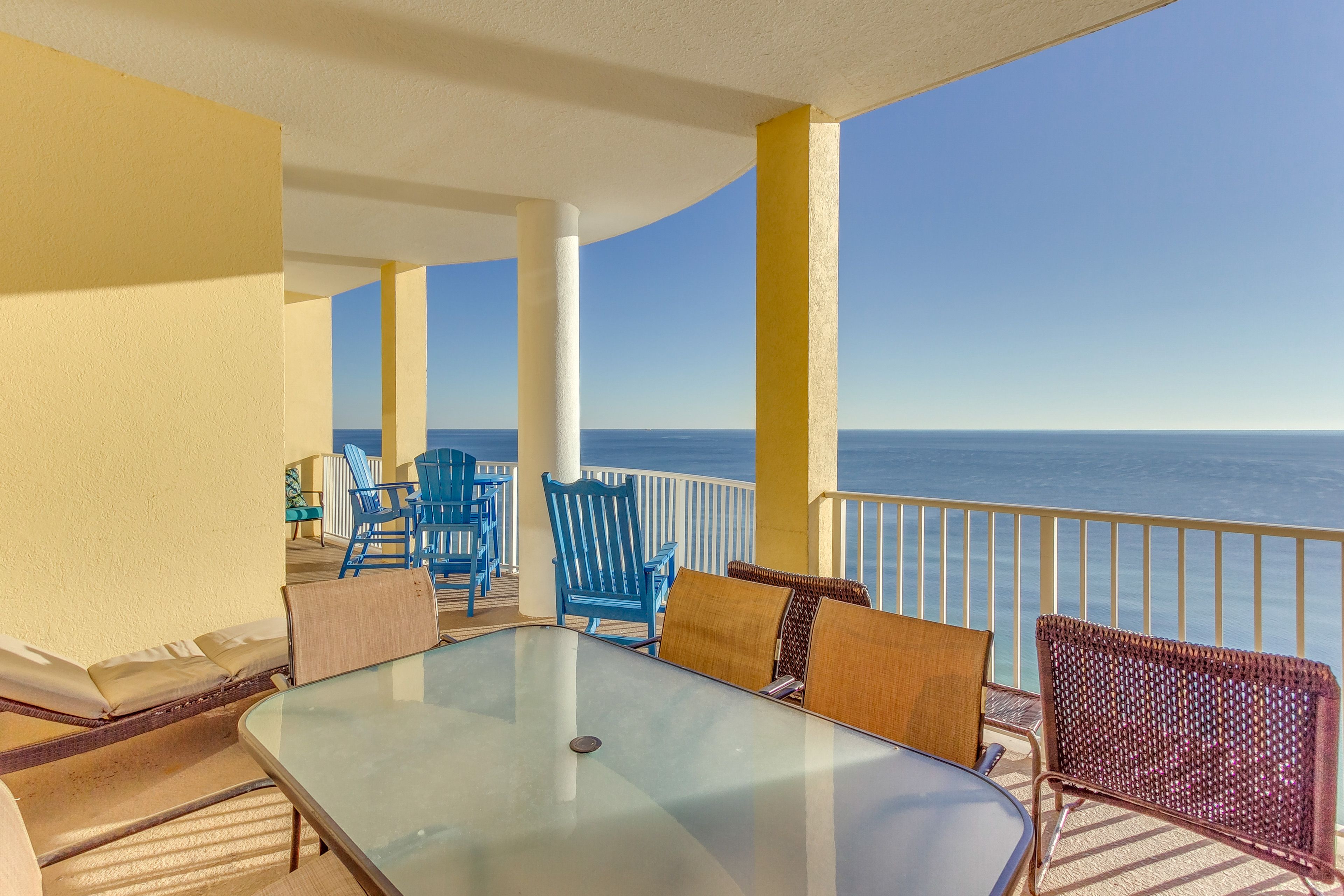Balcony | Dining Table | Gulf Views