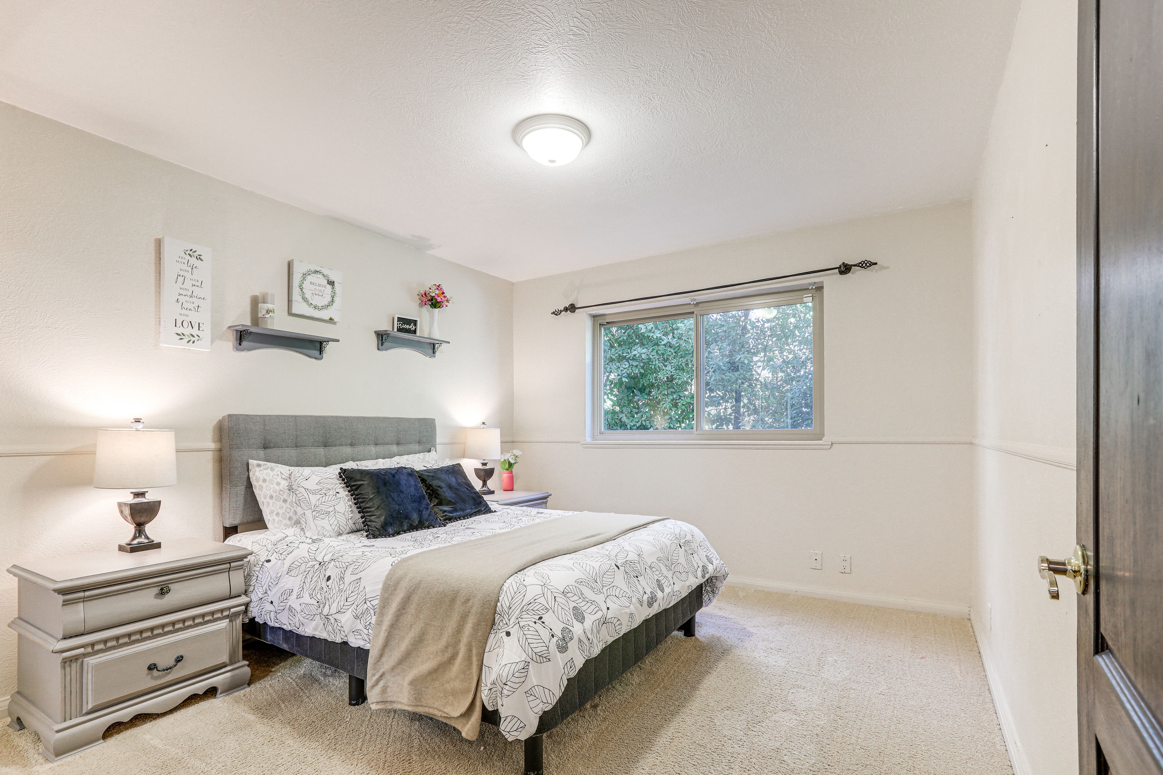 Bedroom 2 | Queen Bed | Linens Provided