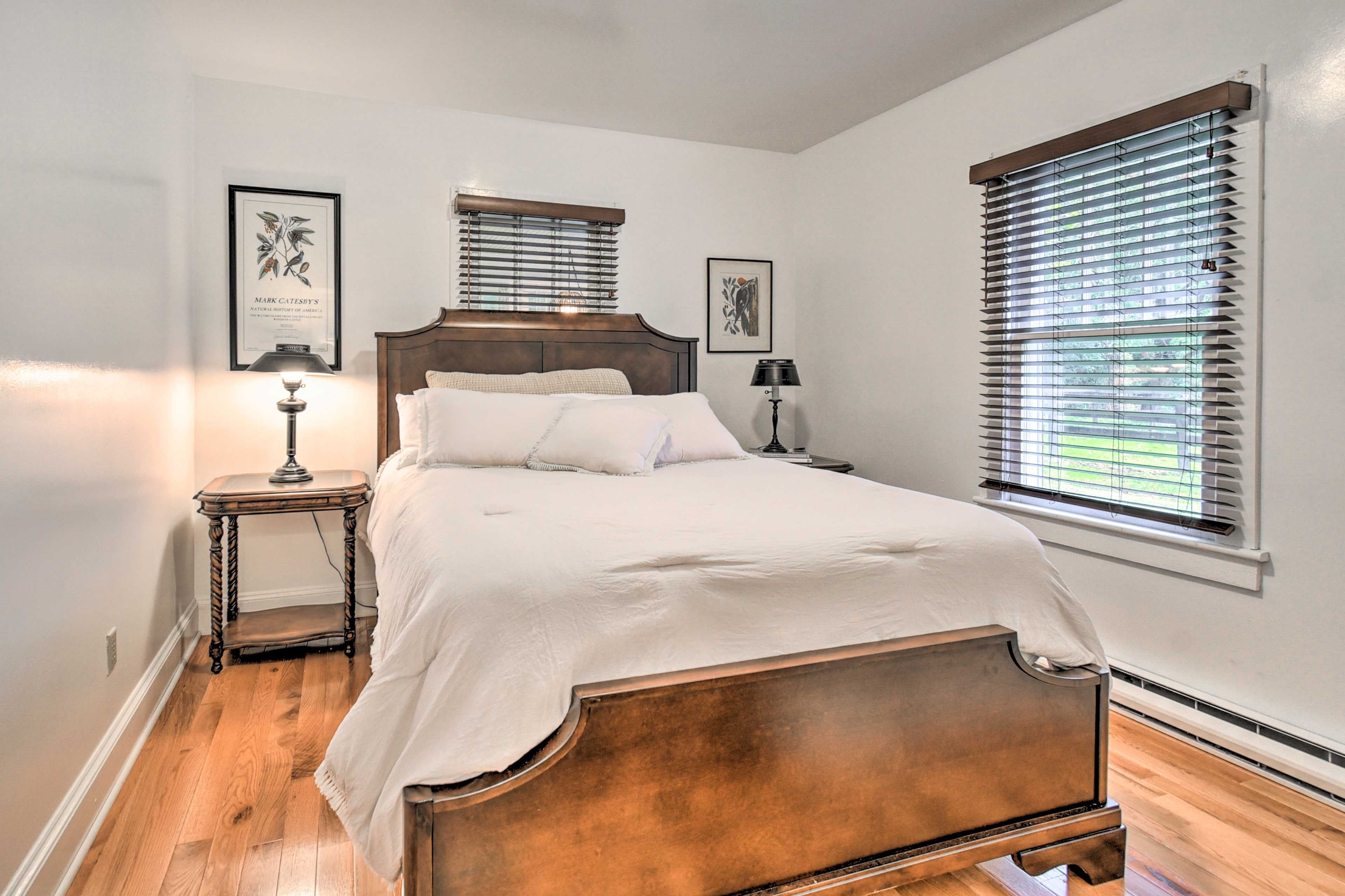 Bedroom 2 | Queen Bed