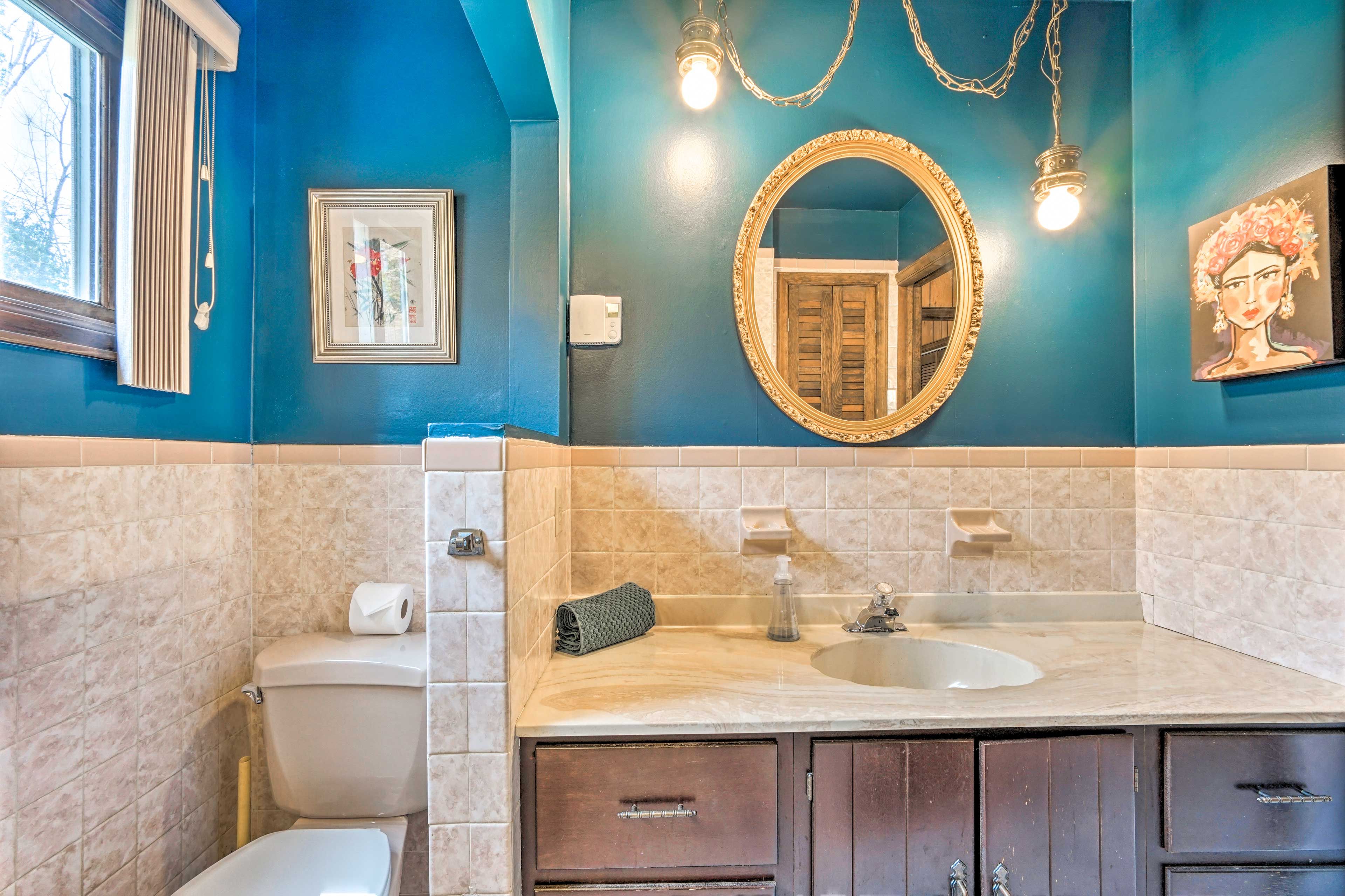 Full Bathroom
