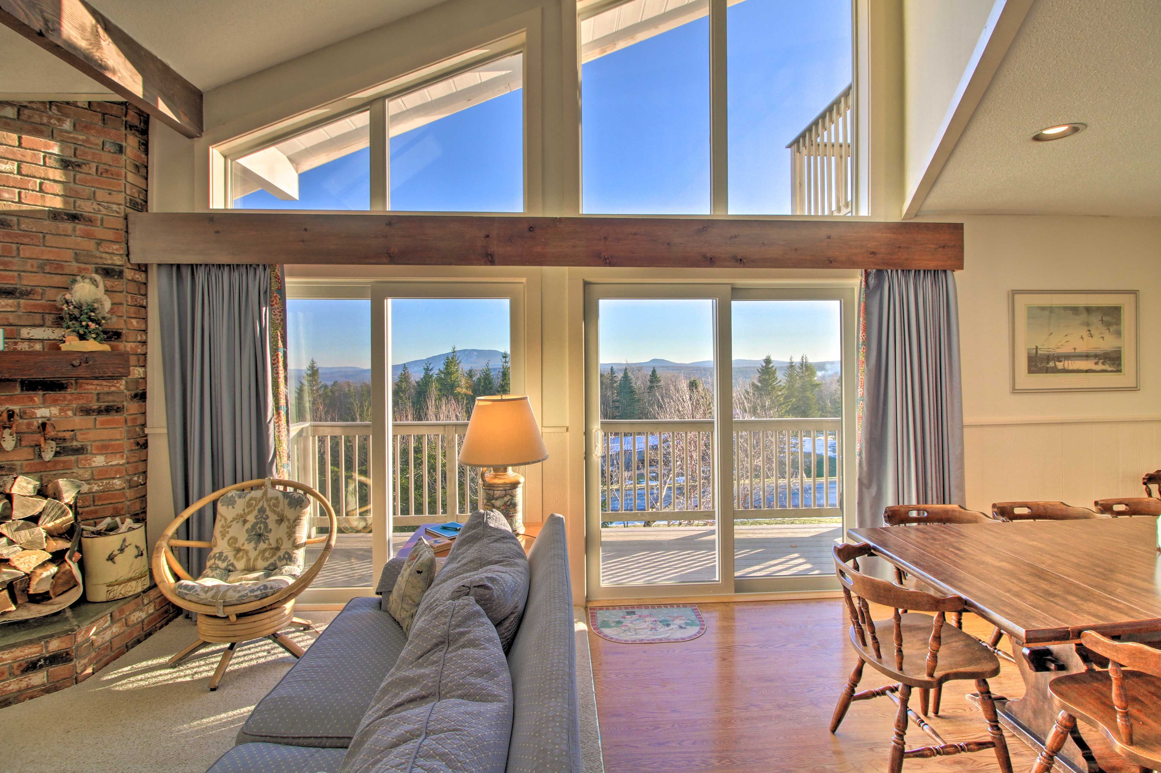 Living Room | Wall-to-Wall Windows