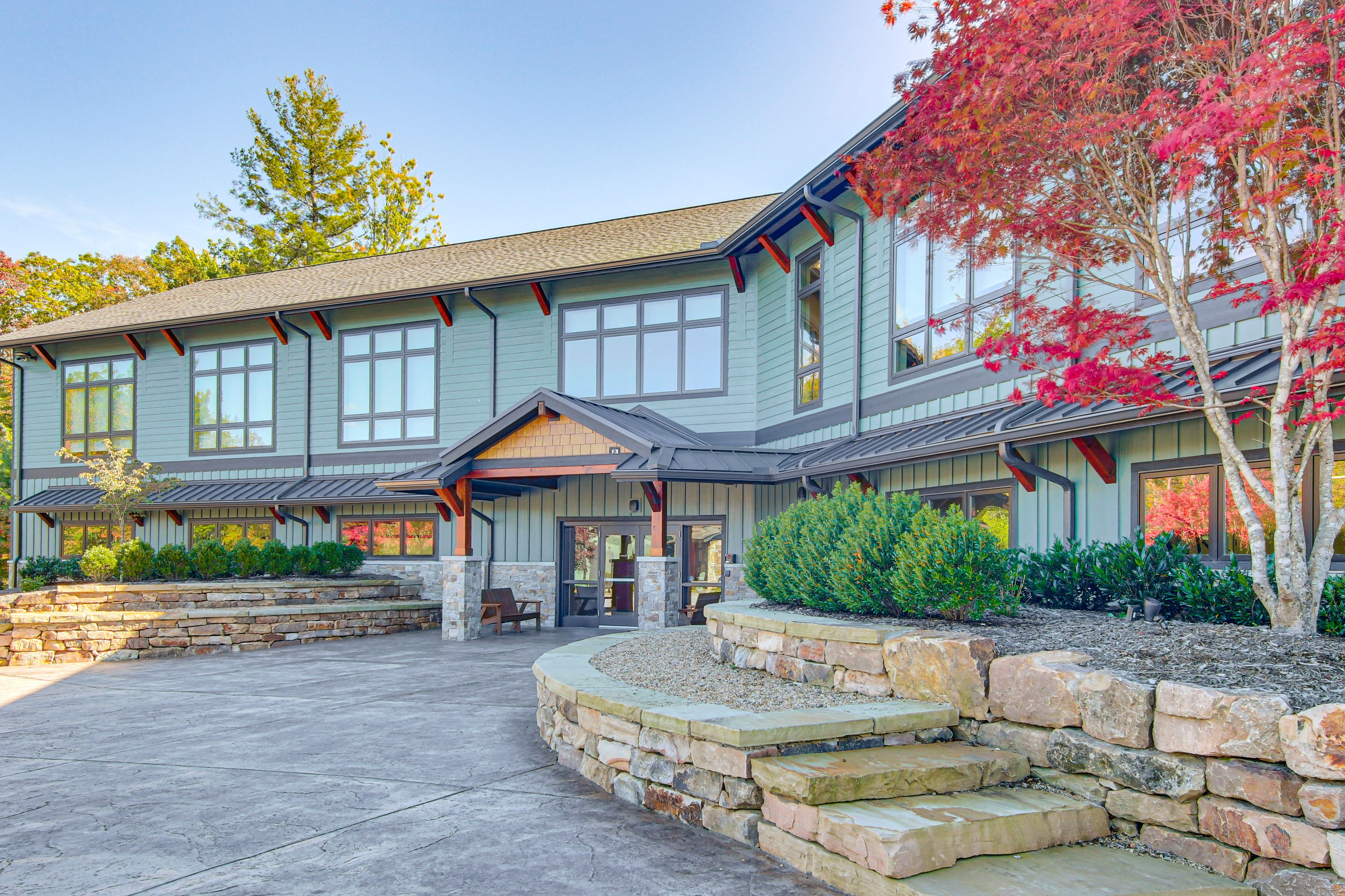 Community Amenities | Connestee Falls