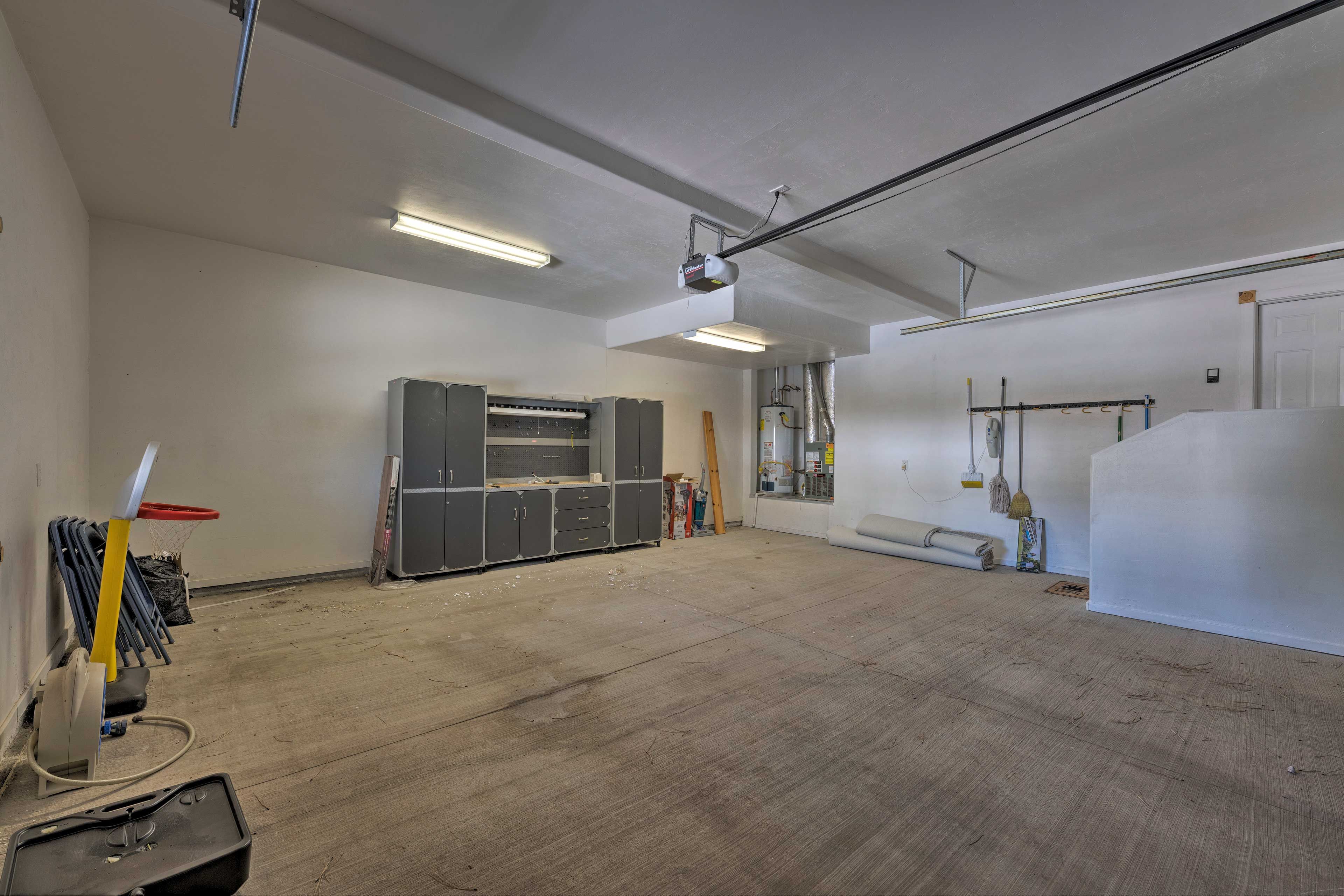 Garage Parking (2 Vehicles)