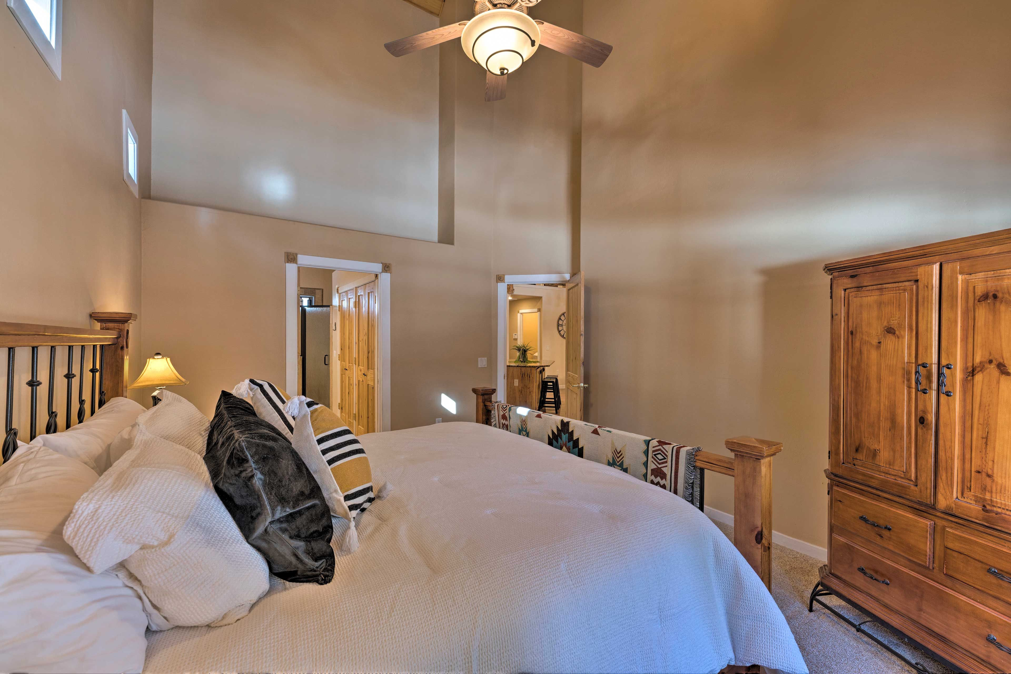 Bedroom 2 | En-Suite Bathroom