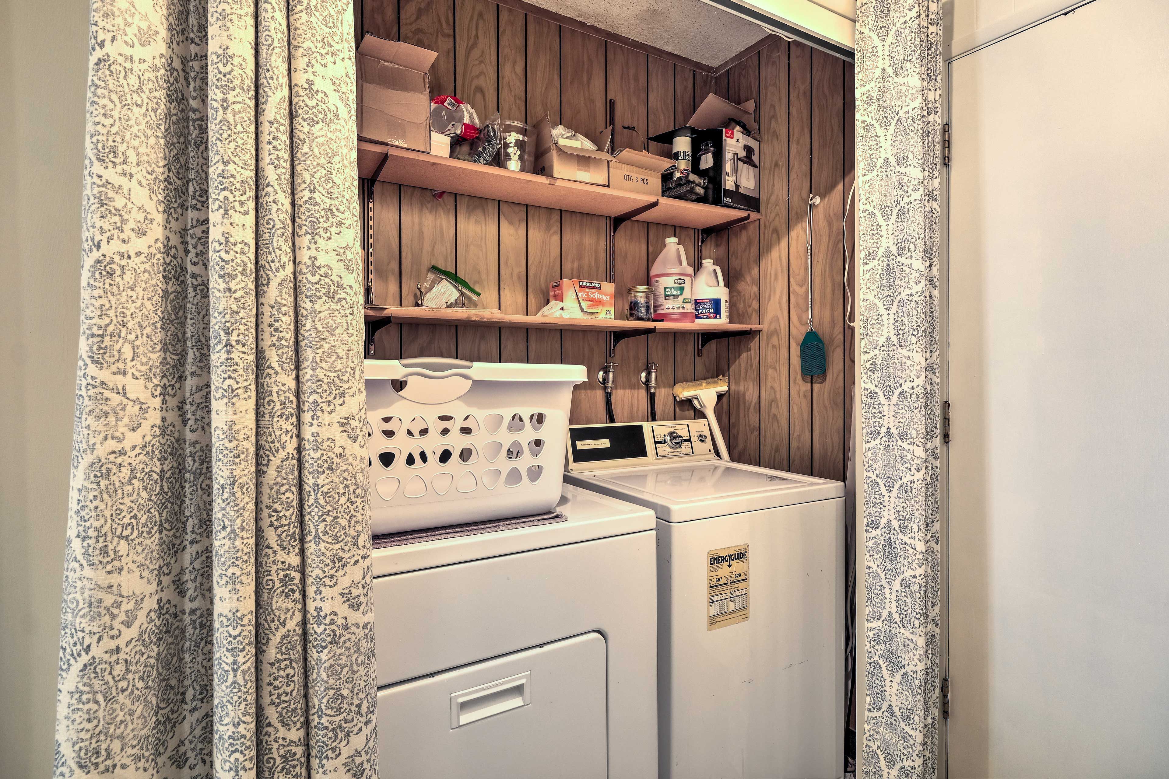 Hallway | Washer/Dryer
