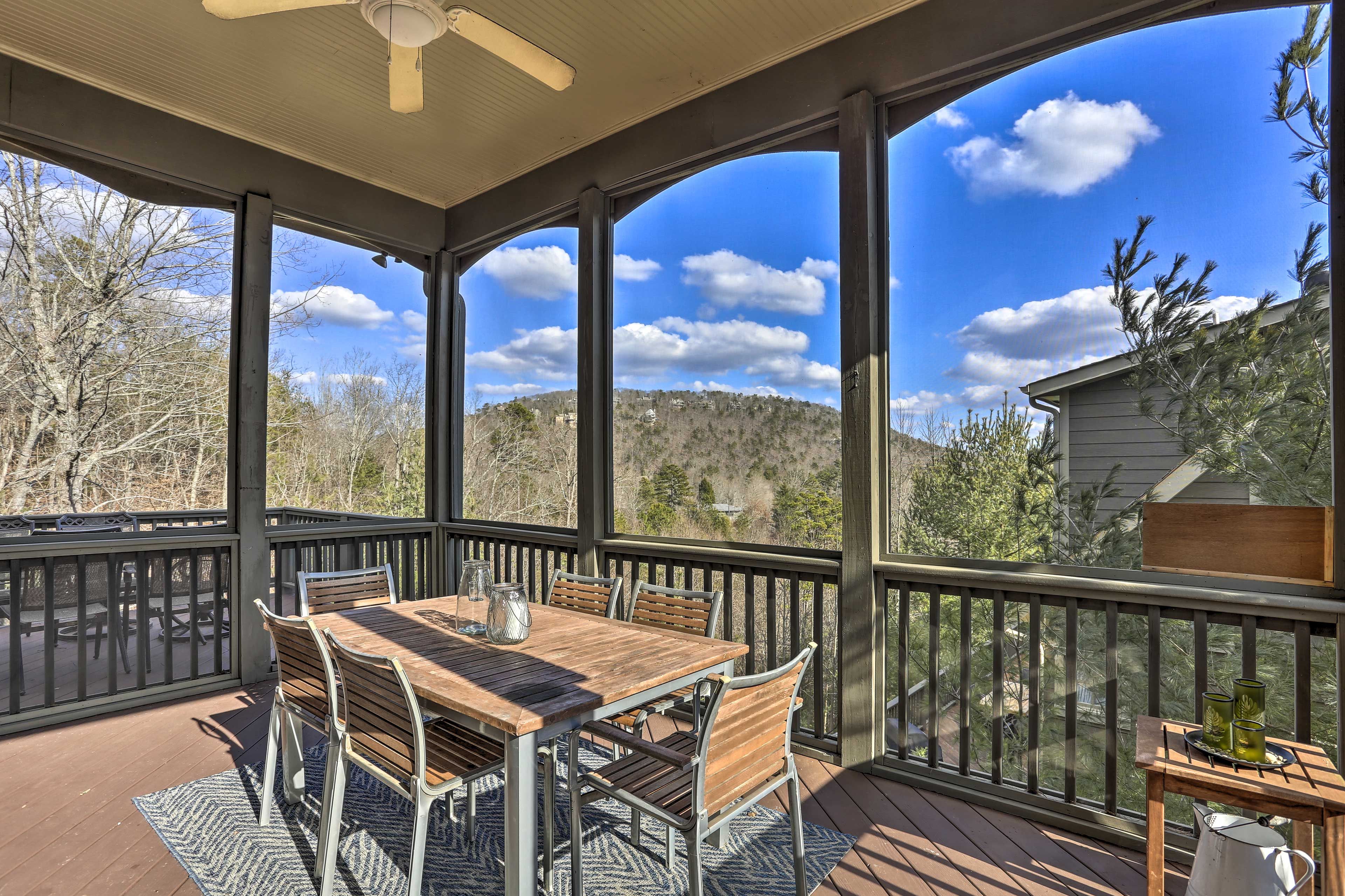 Screened-In Porch