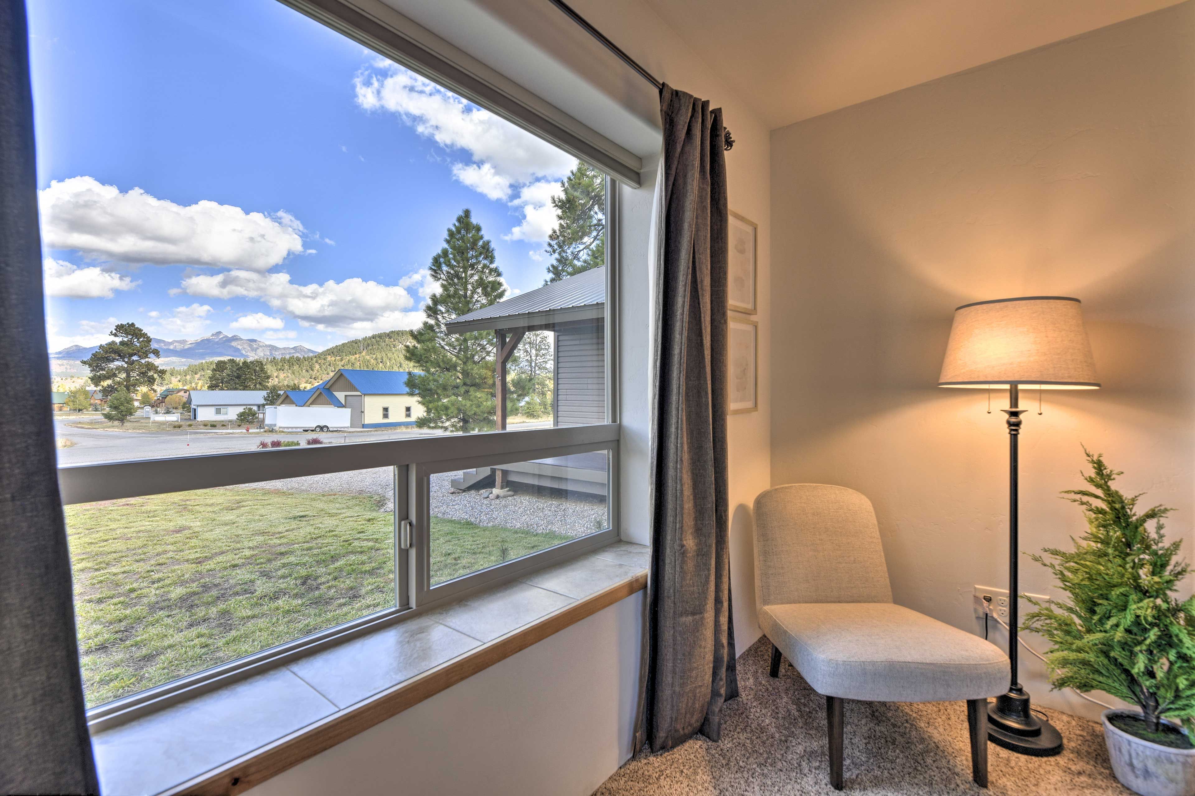 Bedroom 1 | Mountain View