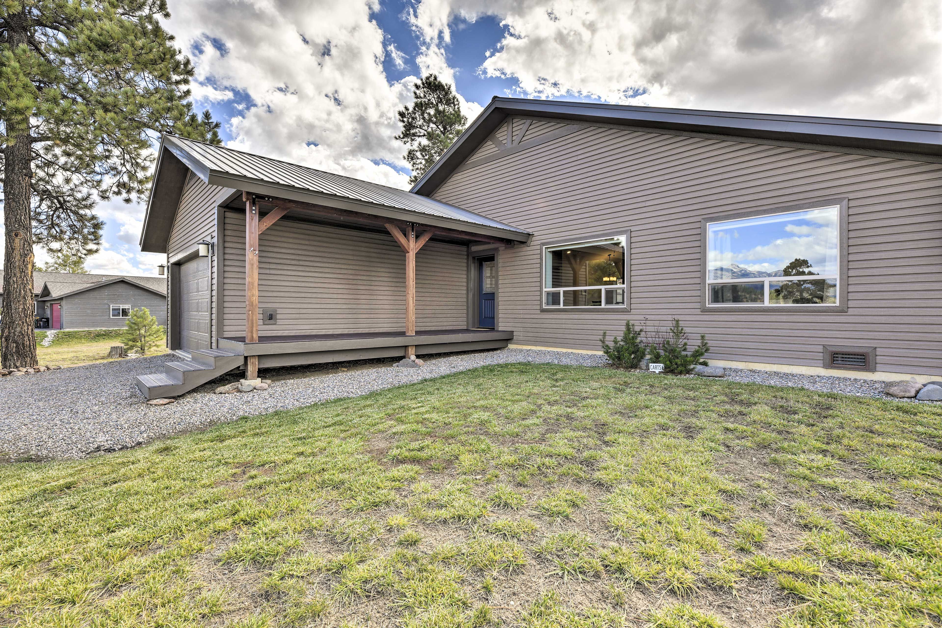 Exterior | Front Porch