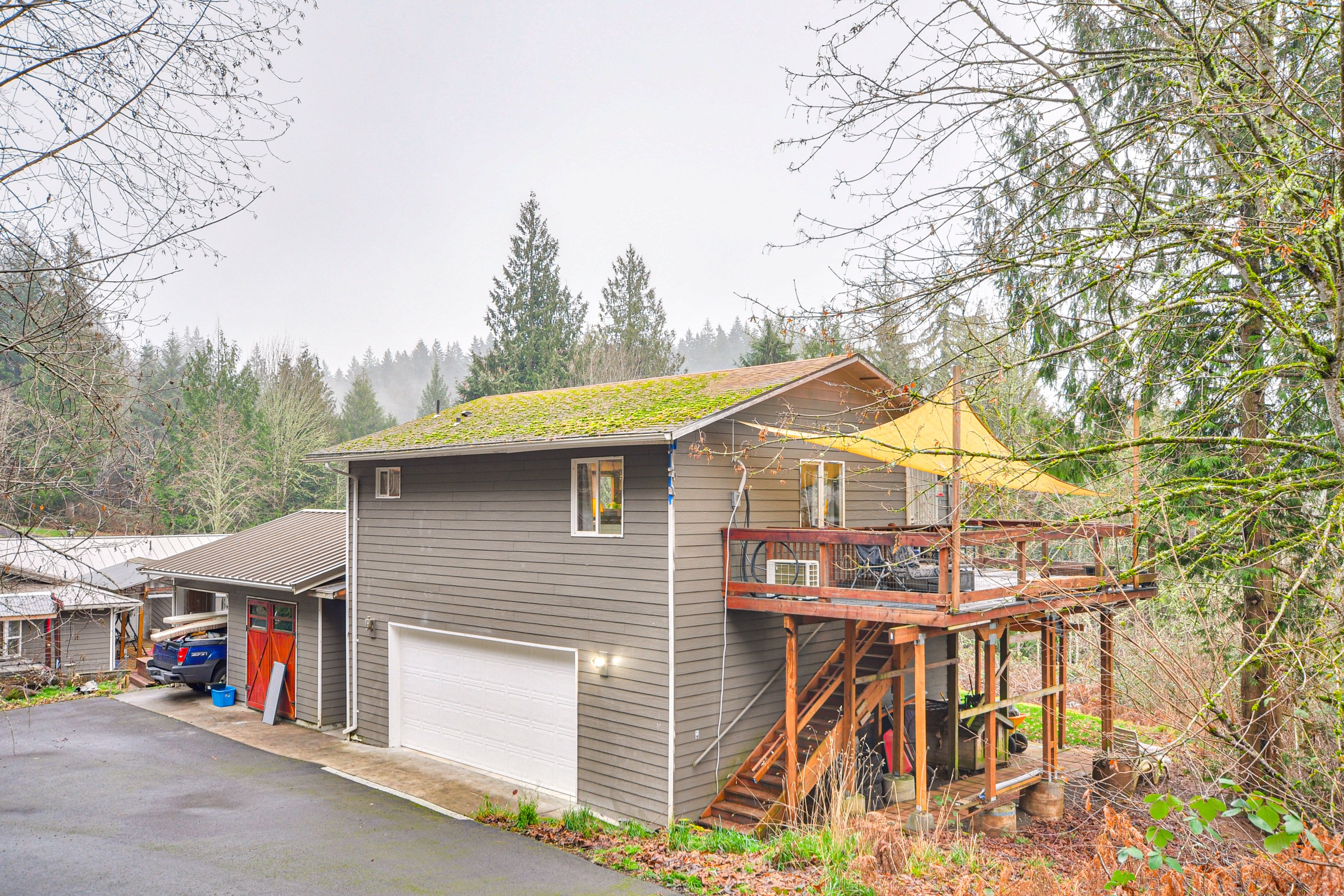 Parking | Carport (1 Vehicle) | Driveway (1 Vehicle)