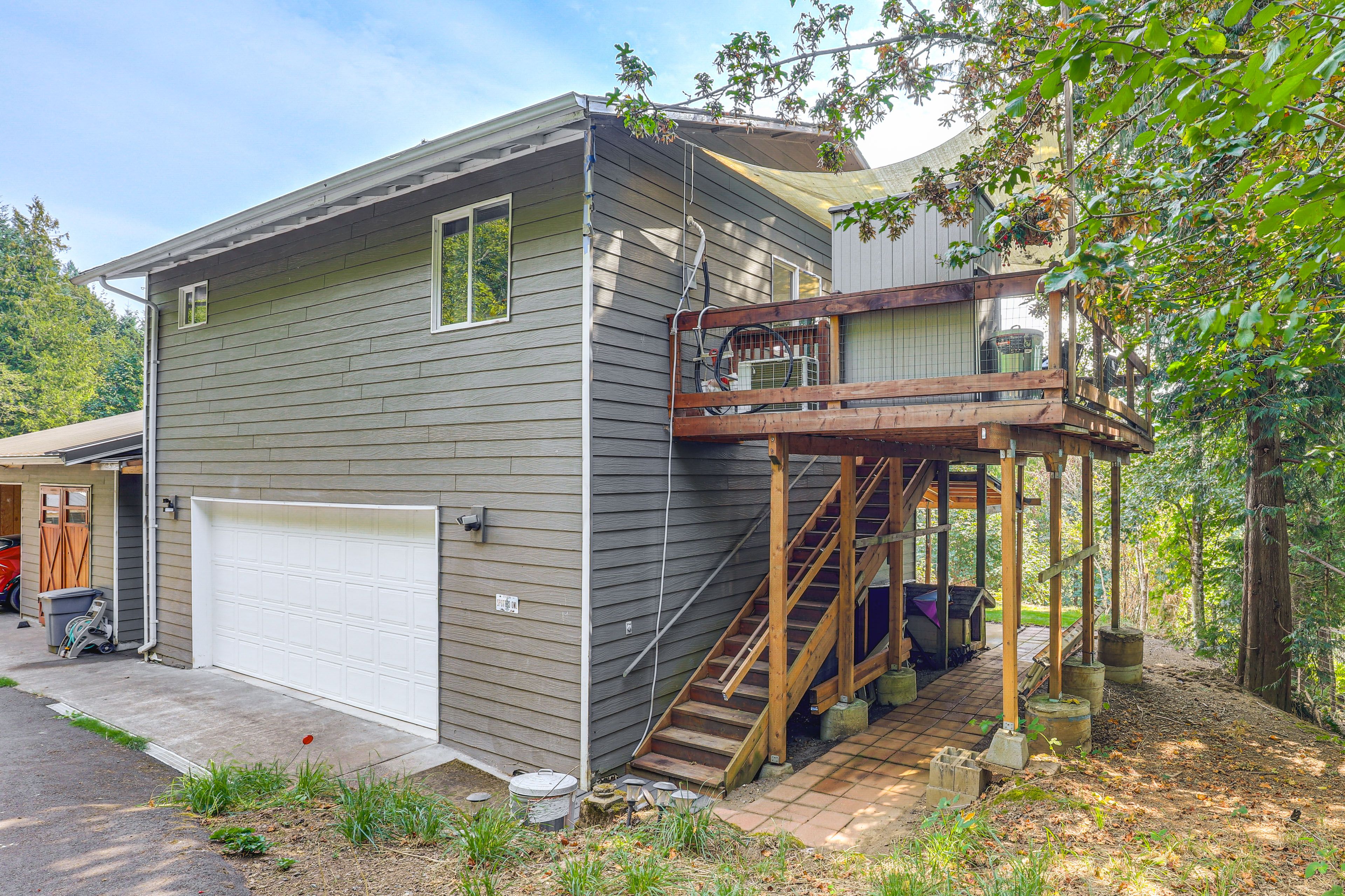 Parking | Driveway (2 Vehicles)