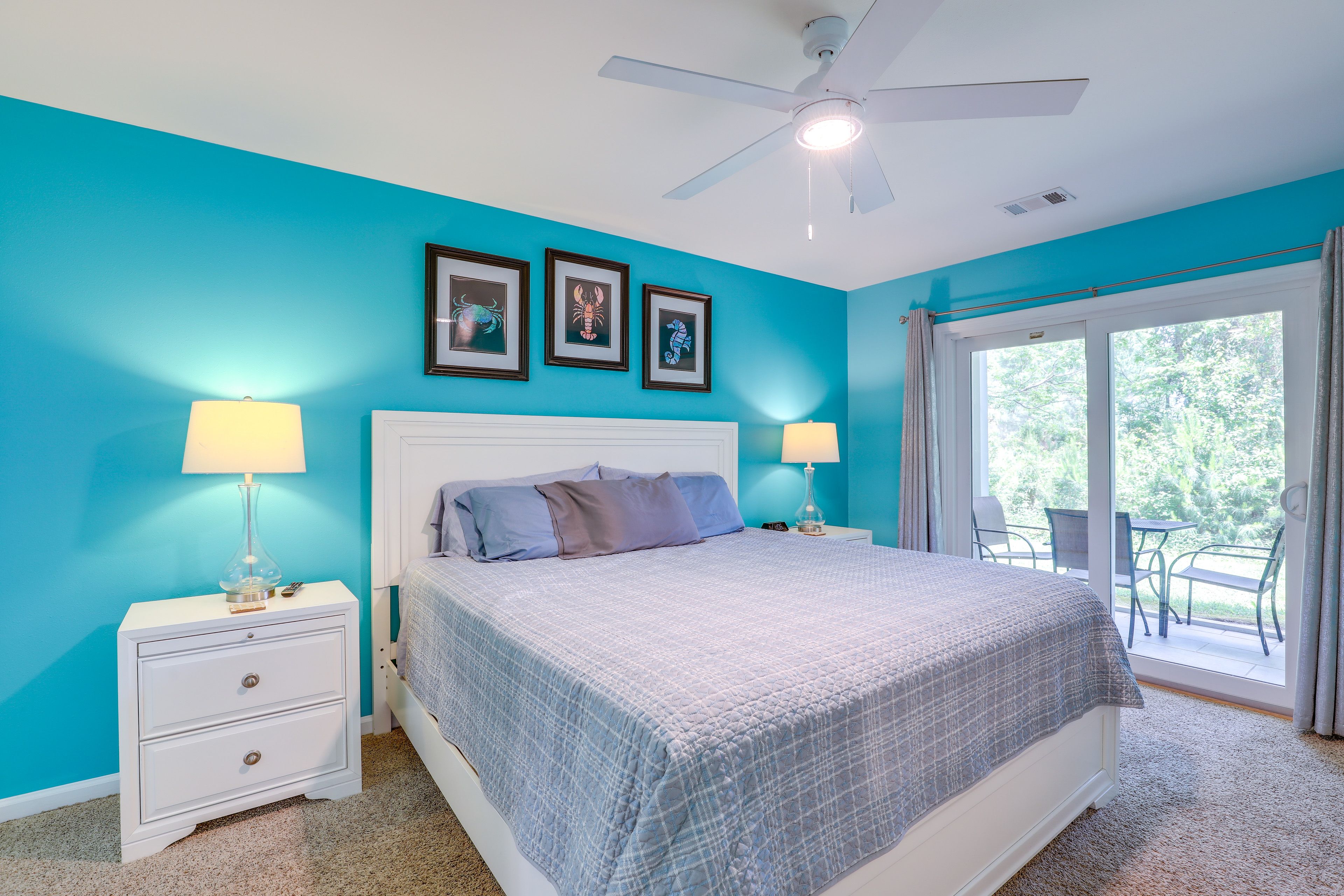 Bedroom 1 | King Bed