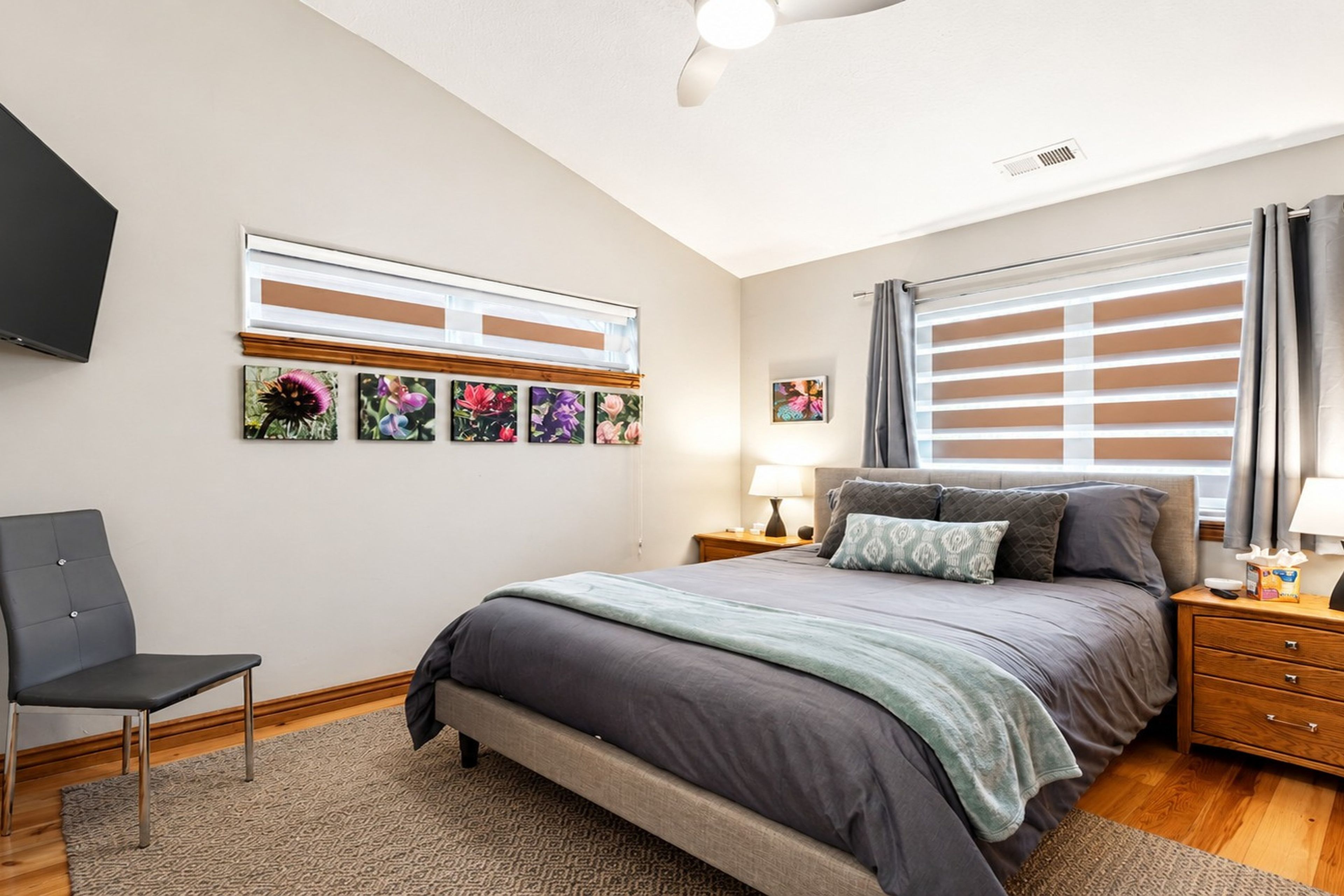 Bedroom 2 | Queen Bed | Upper Level