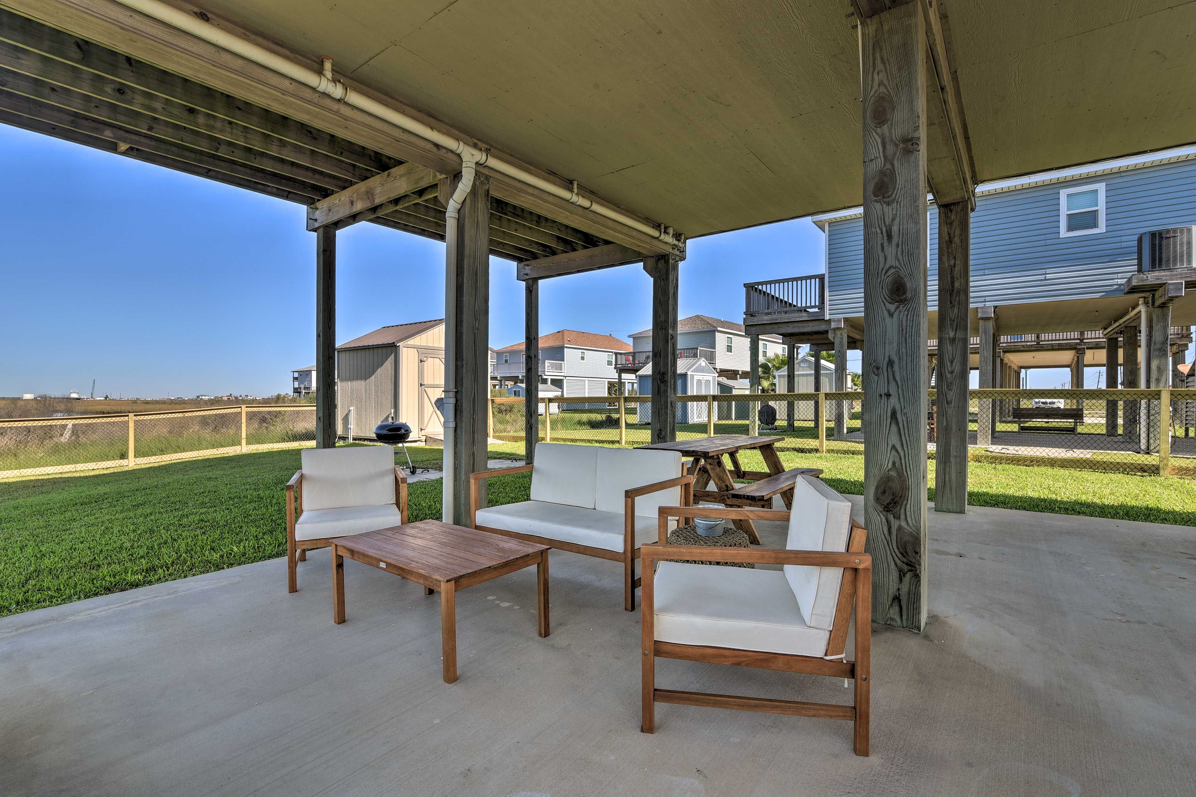 Patio | Charcoal Grill