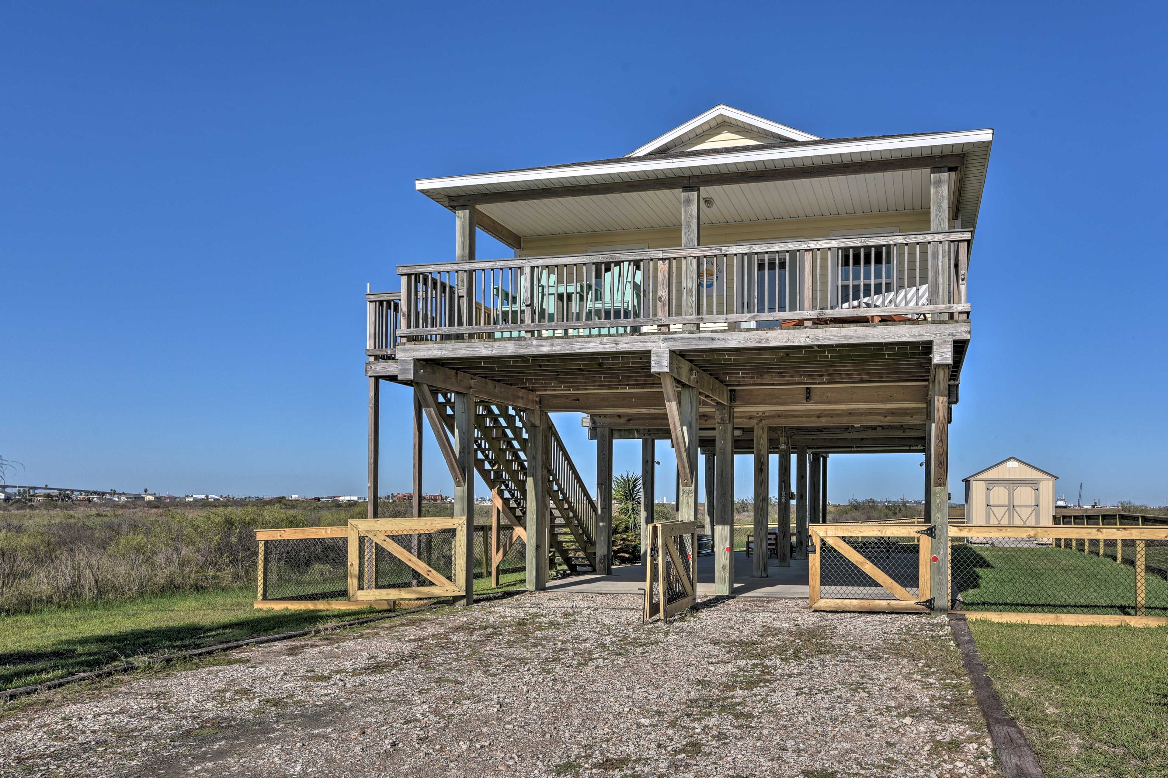 Property Exterior | Stairs Required for Access