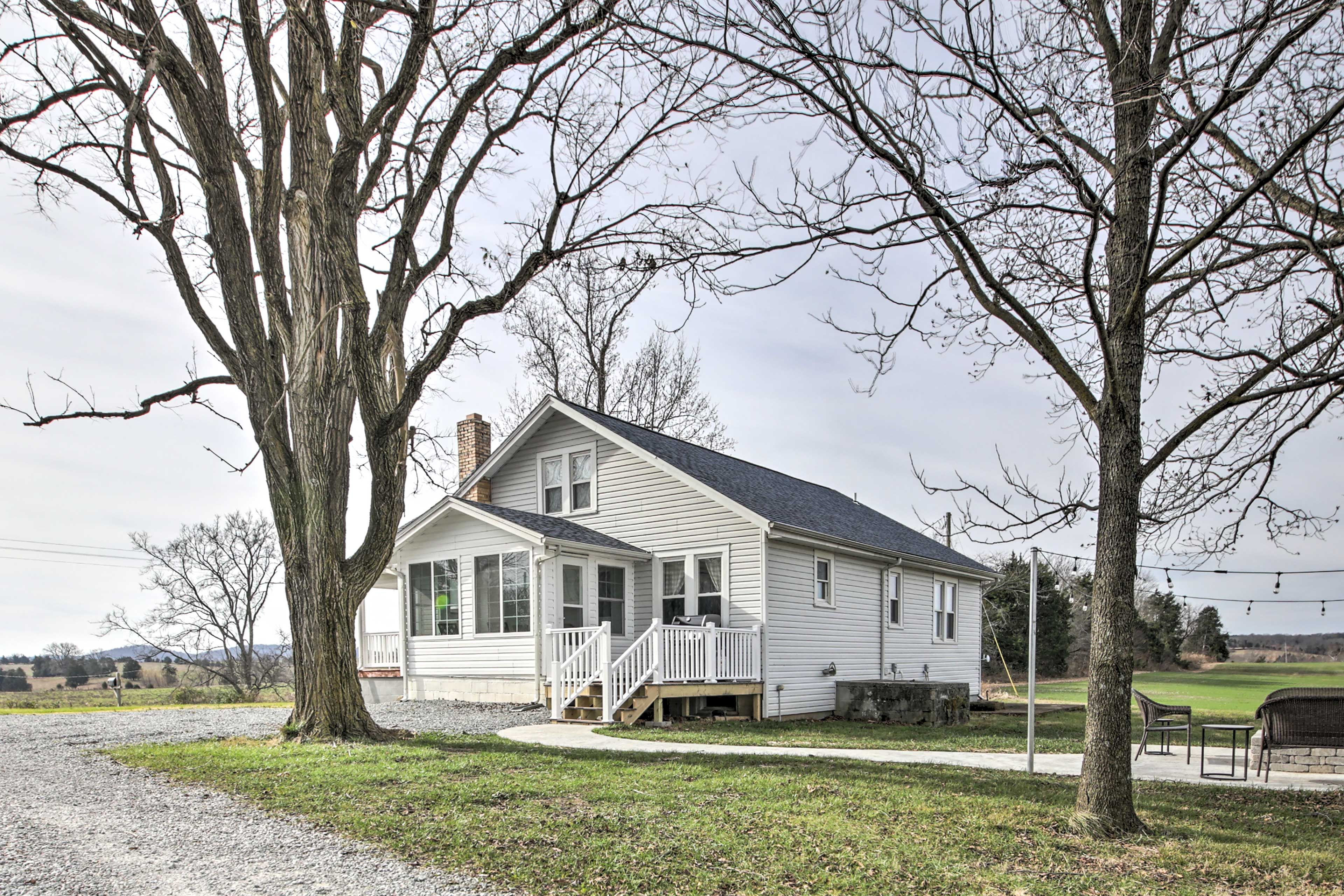 Exterior | Steps Required | Rural Area