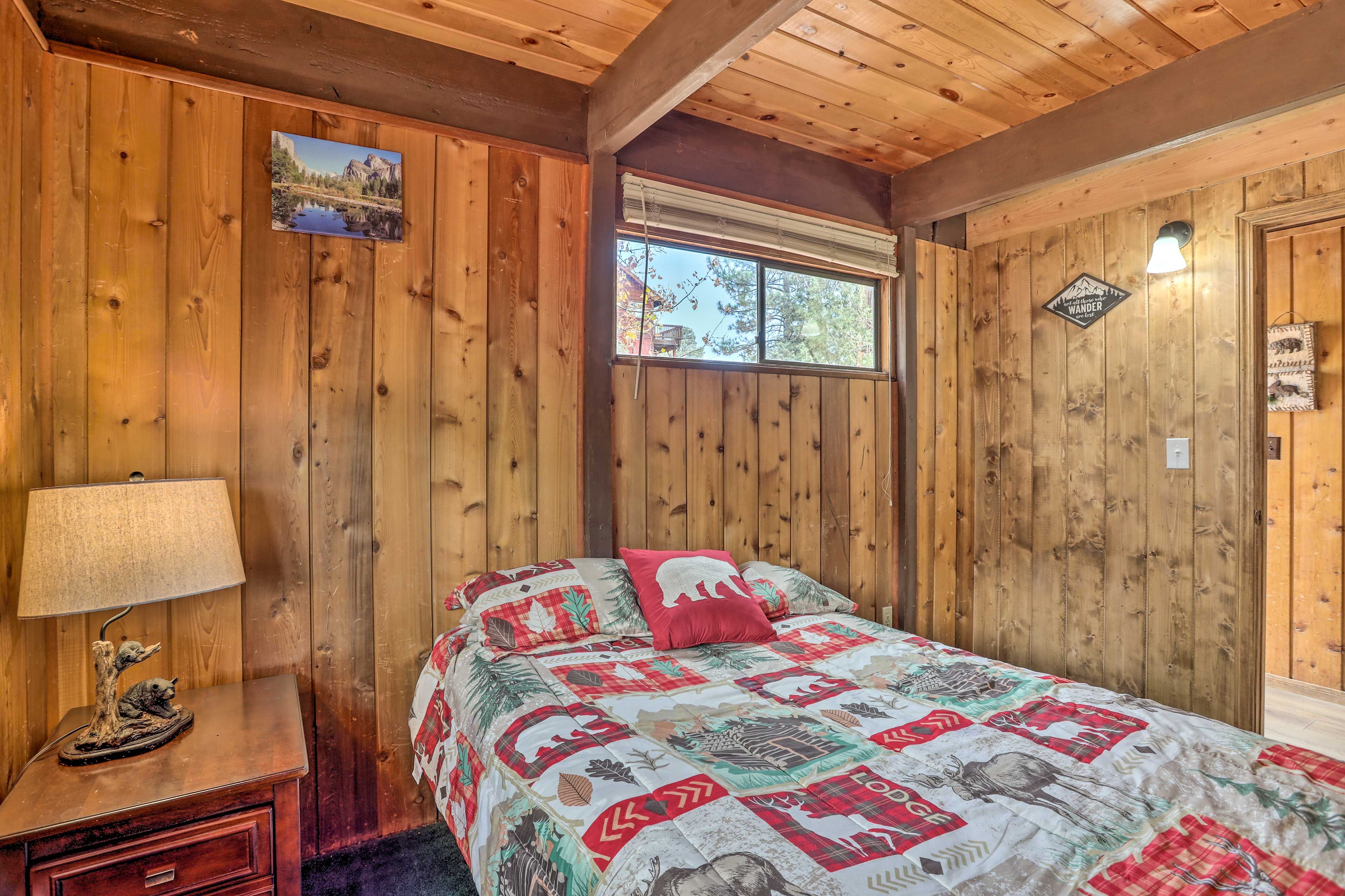 Bedroom | Linens Provided