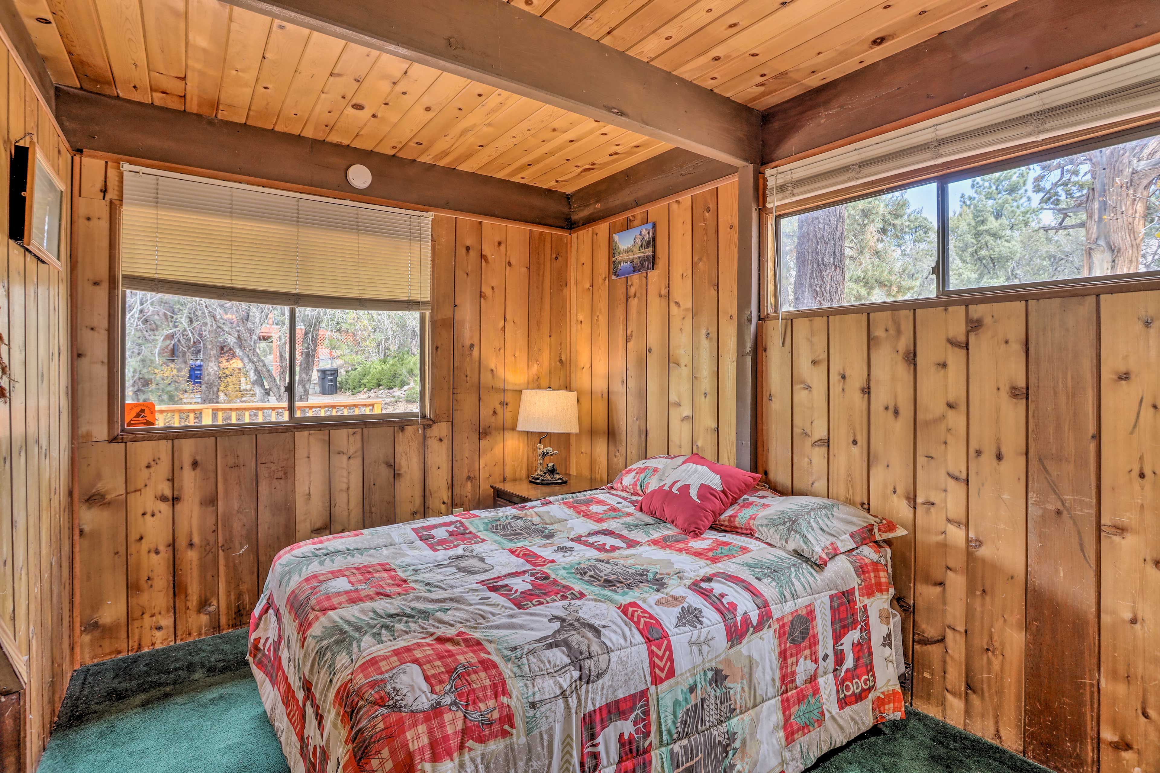 Bedroom | Full Bed
