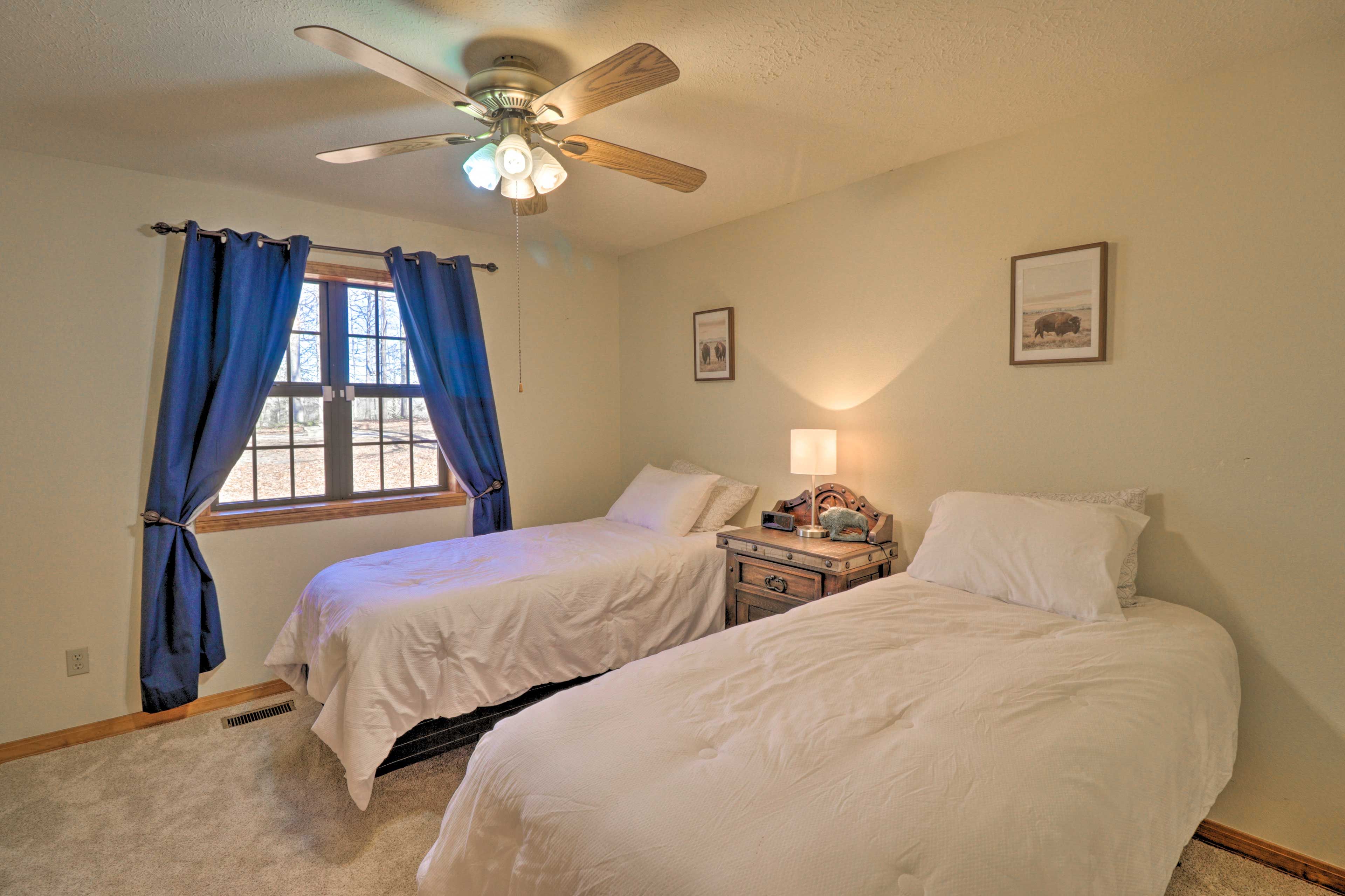 Bedroom 3 | 2 Twin Beds