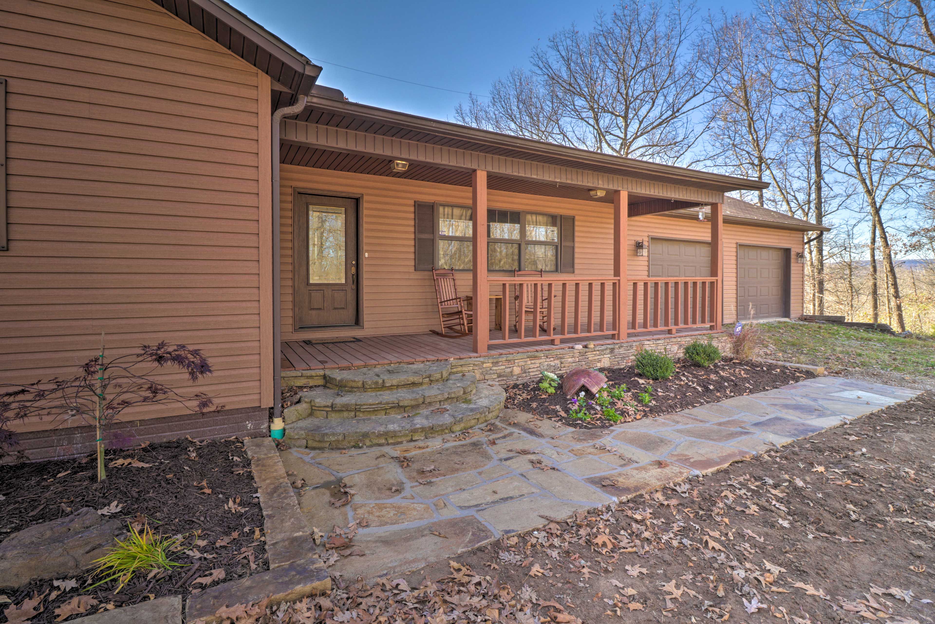 Parking | Garage (2 vehicles) | Driveway (4 vehicles)