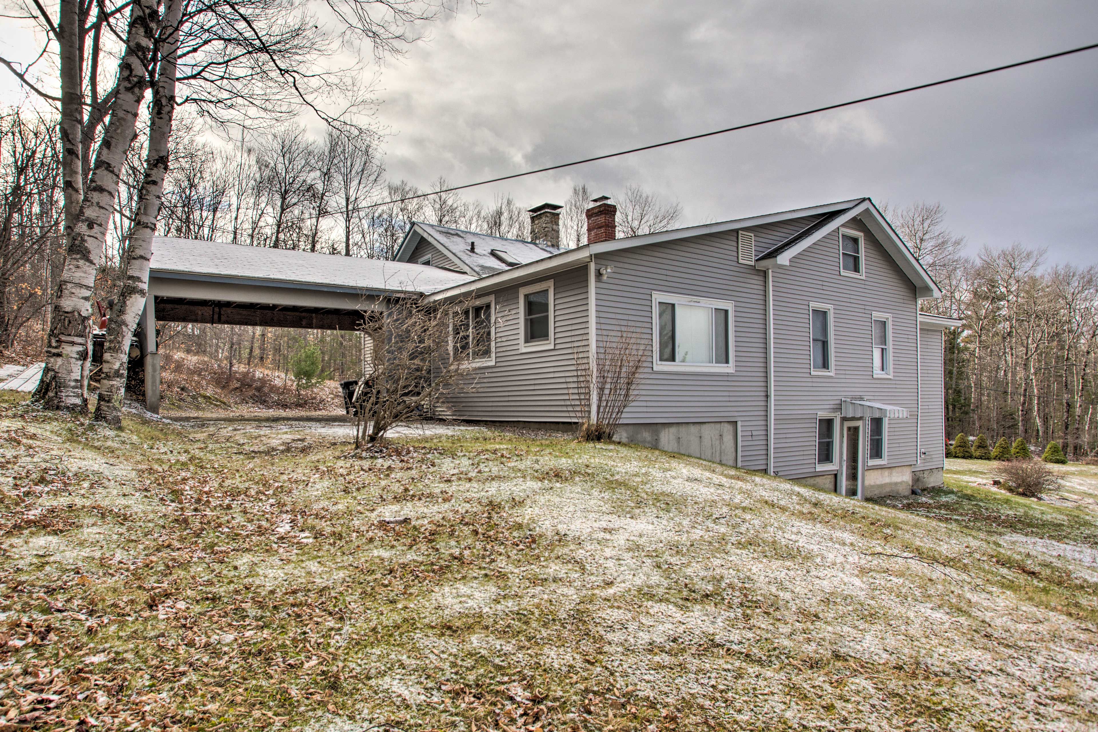 Home Exterior | 4.5 Acres