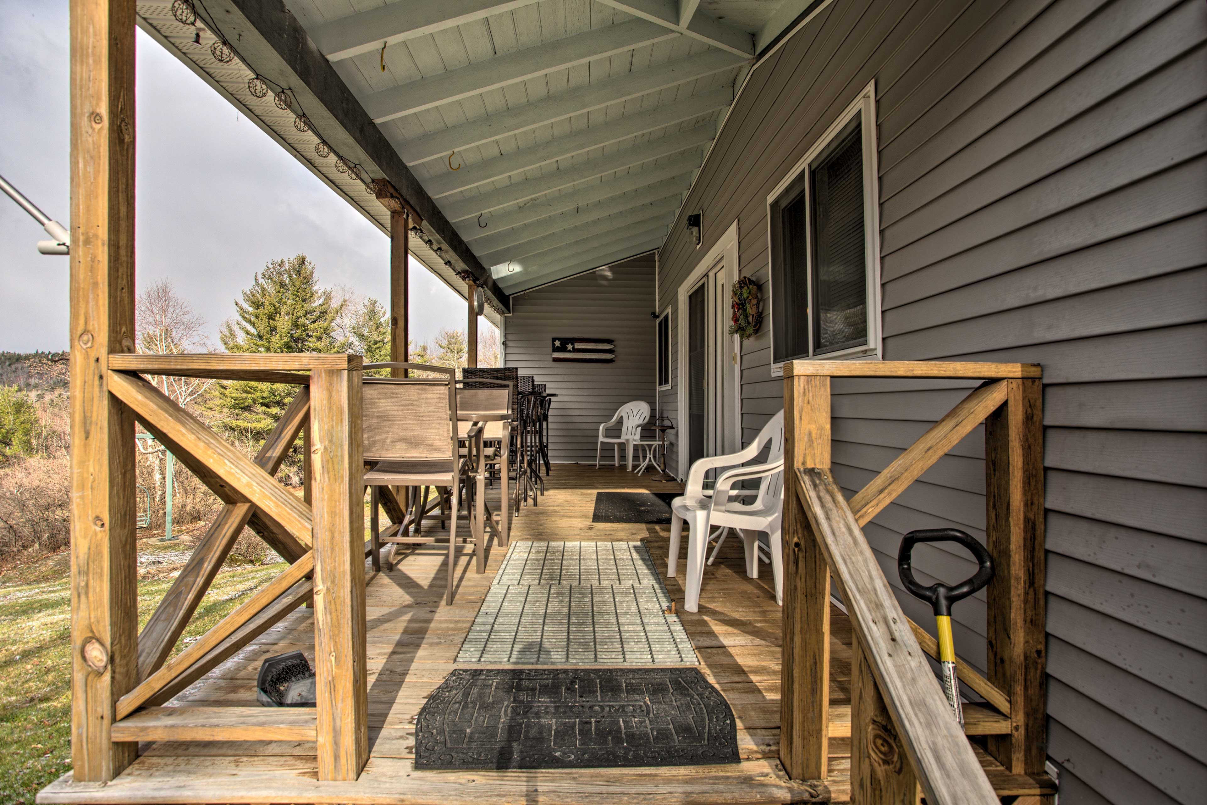 Outdoor Seating | Stairs to Access
