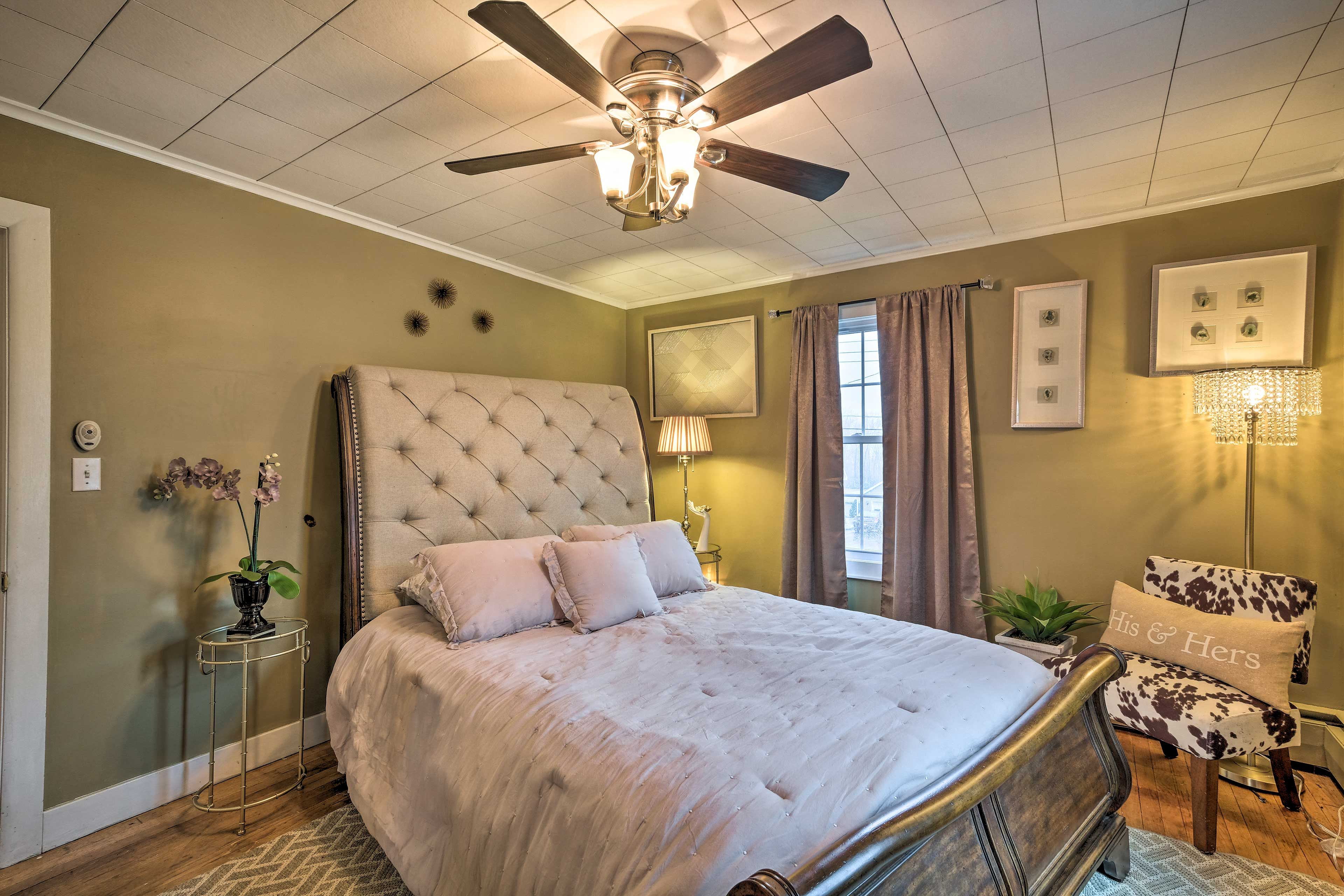 Primary Bedroom | Linens Provided | Cable TV