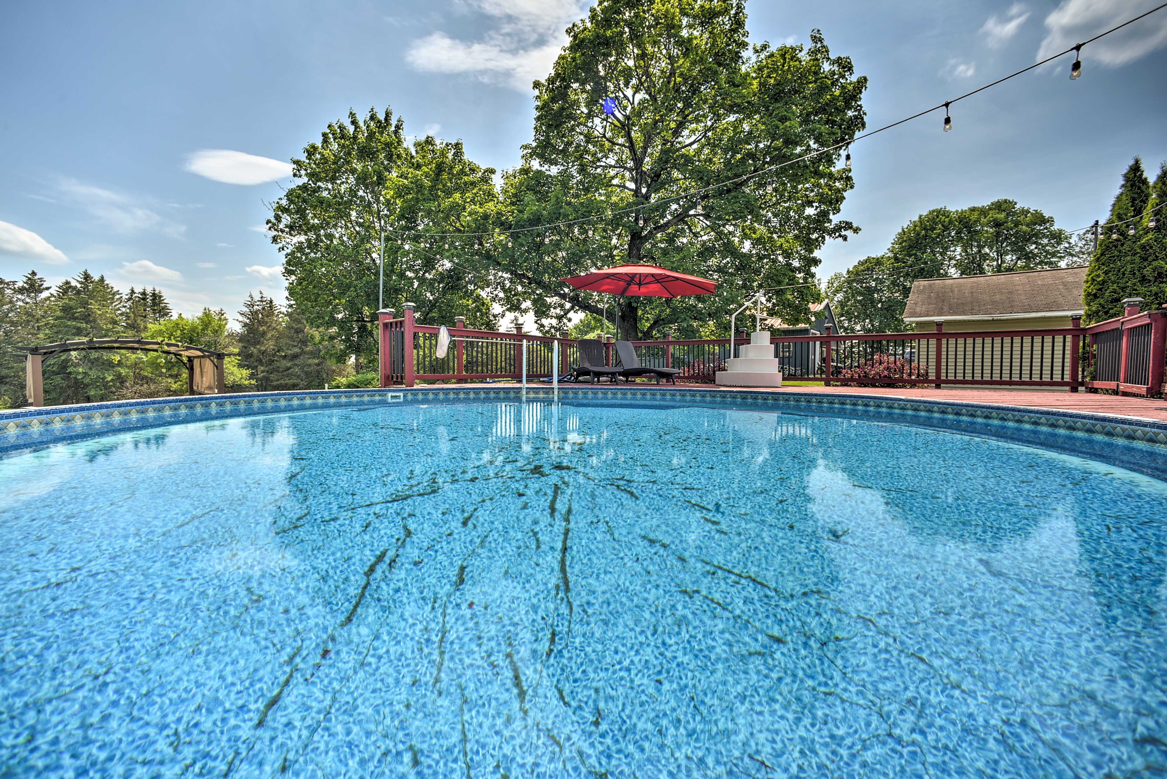 Deck | Seasonal Pool (Currently Closed)