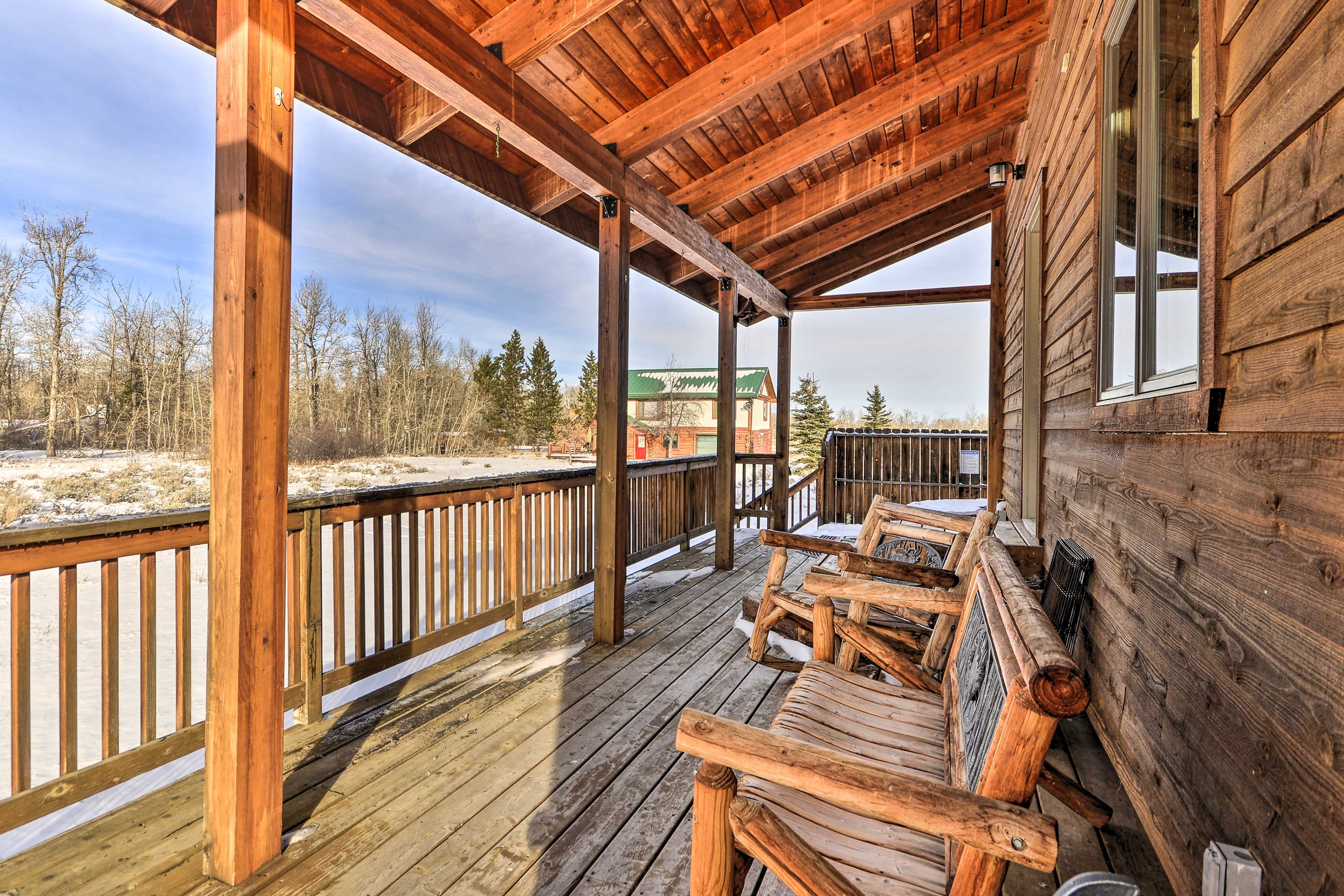 Deck | Private Hot Tub