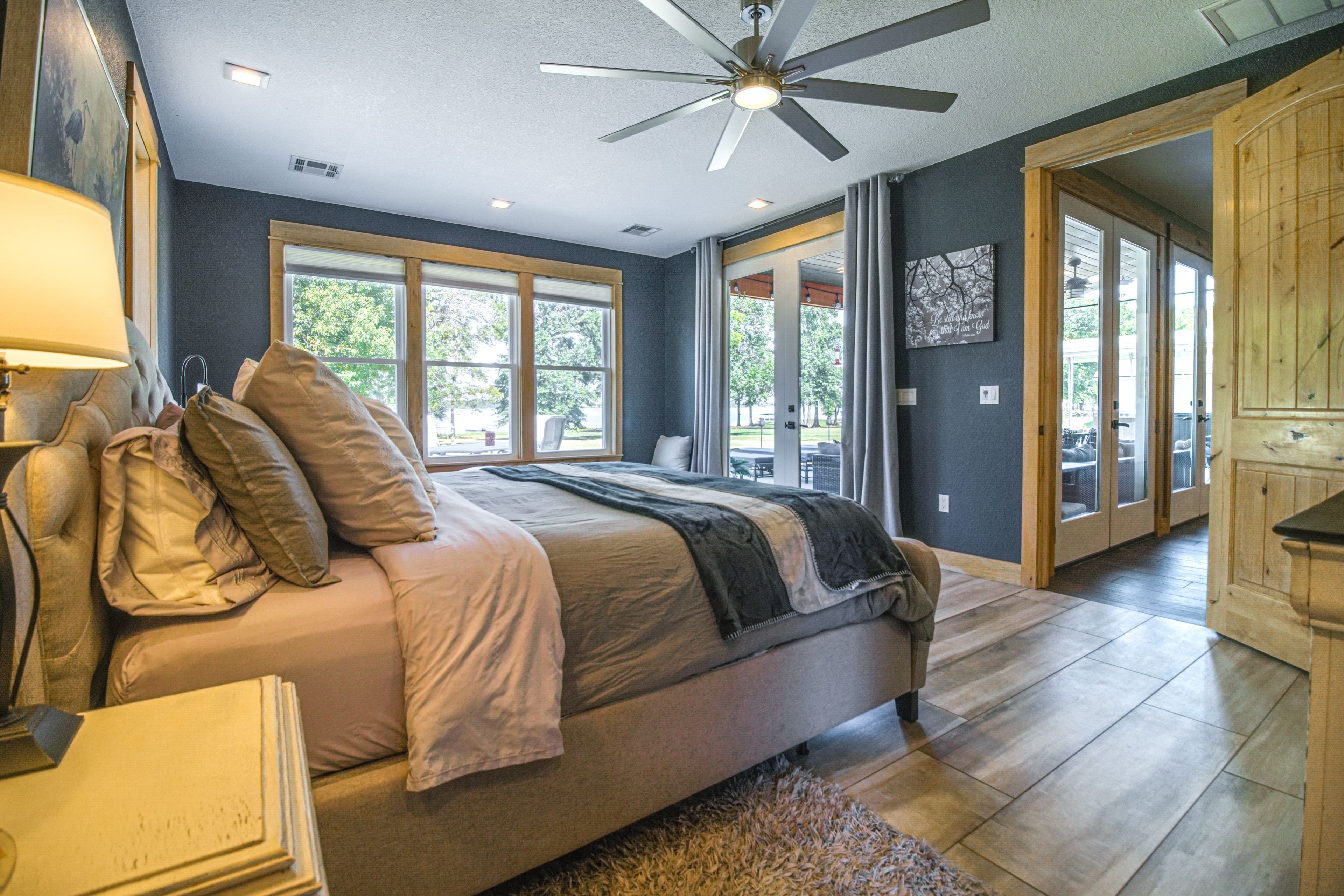 Bedroom 1 | King Bed