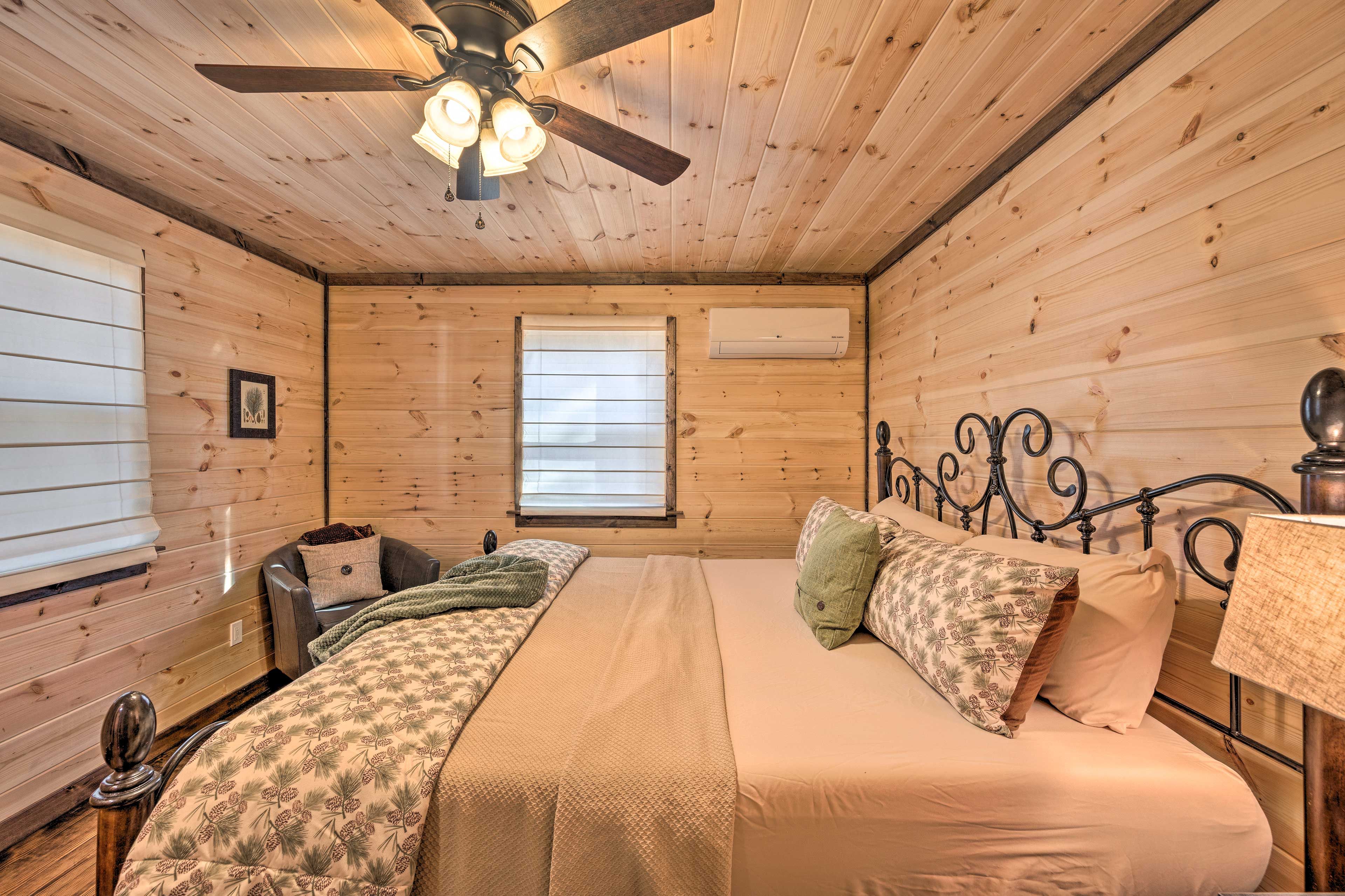 Primary Bedroom | Linens Provided