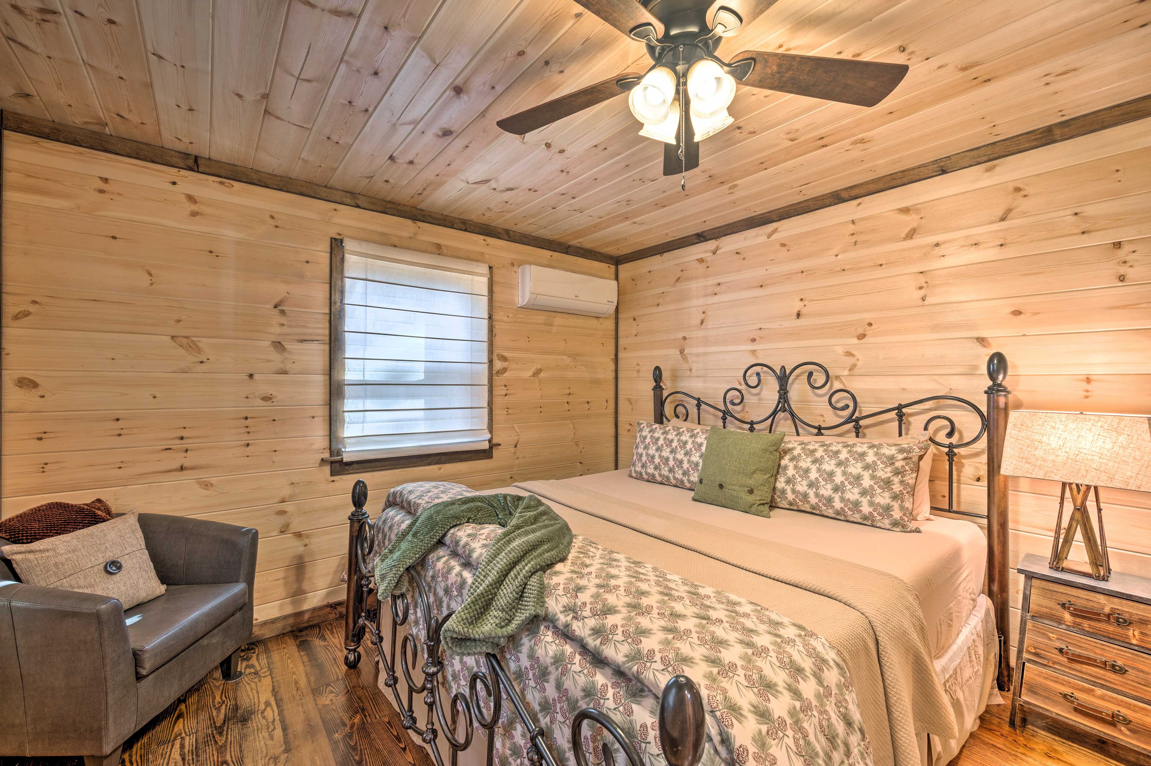 Primary Bedroom | King Bed