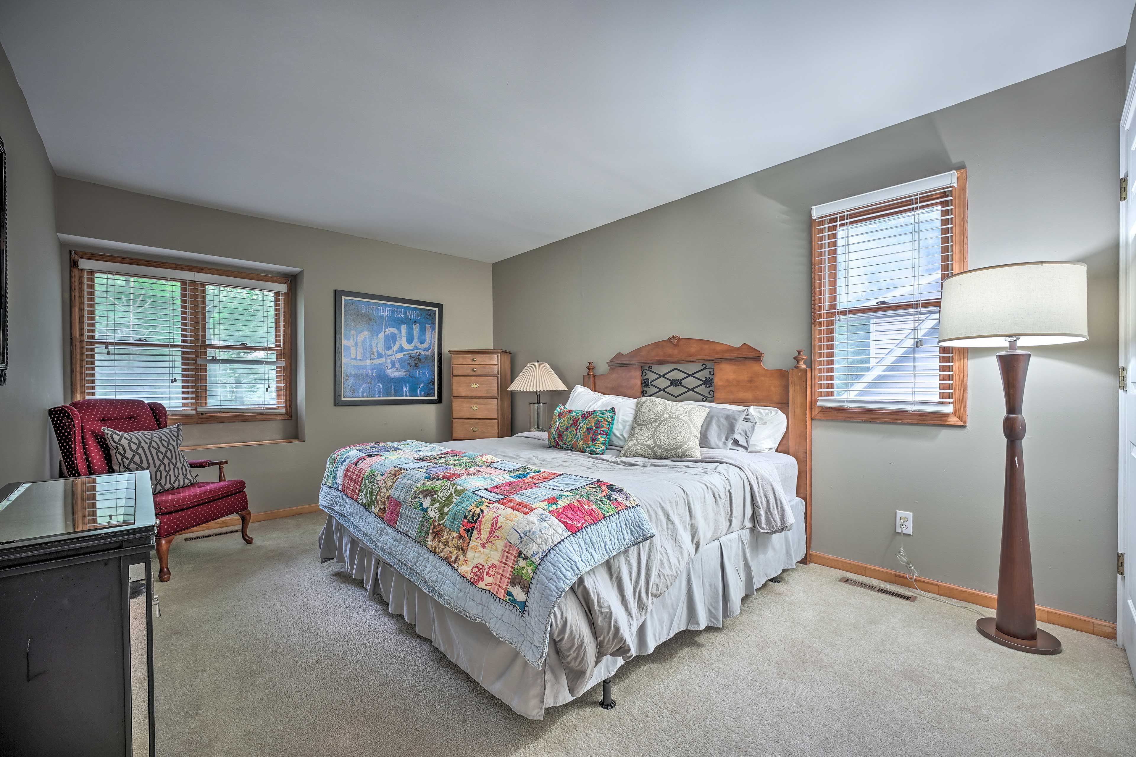 Bedroom 3 | Upper Level | King Bed