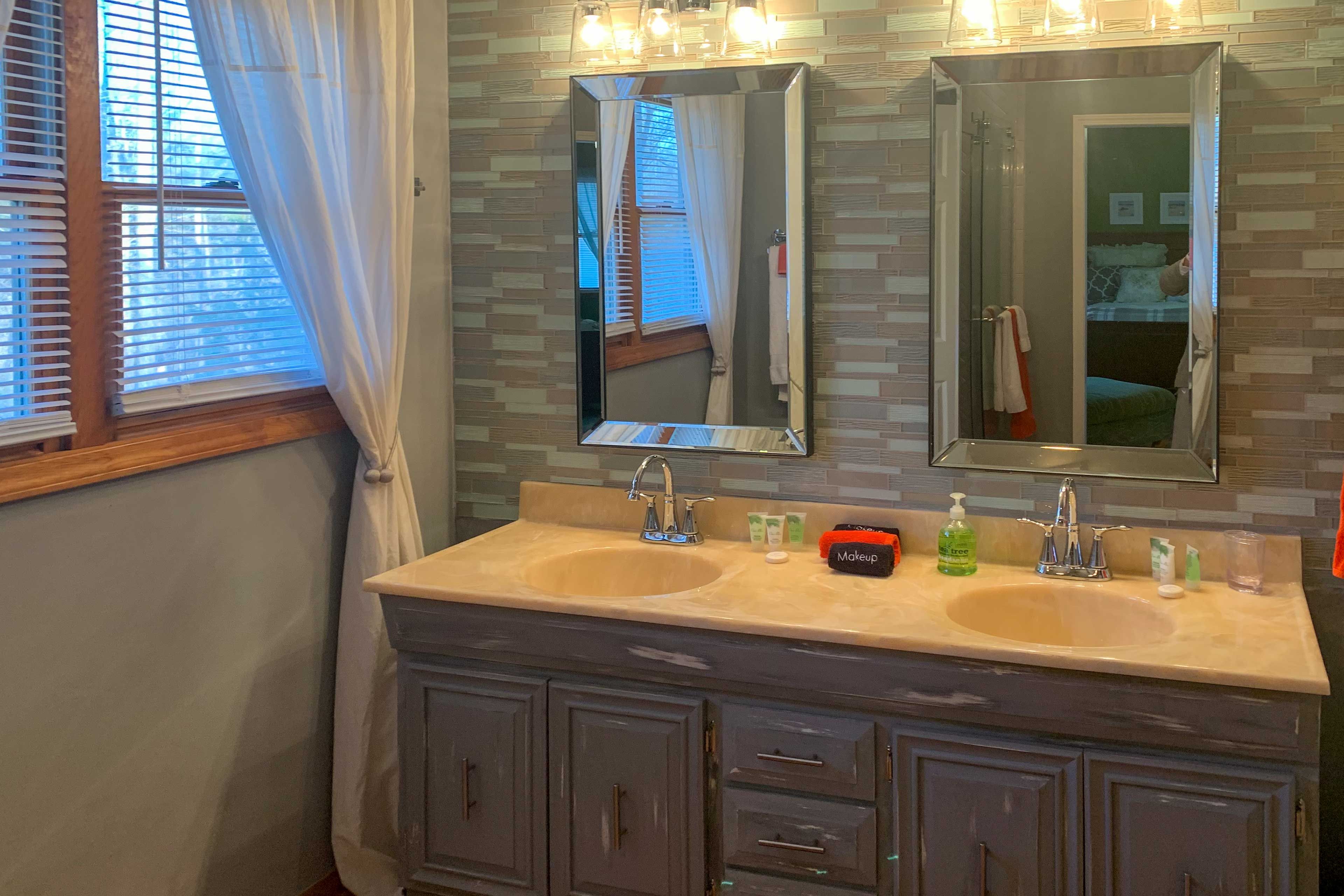 En-Suite Bathroom