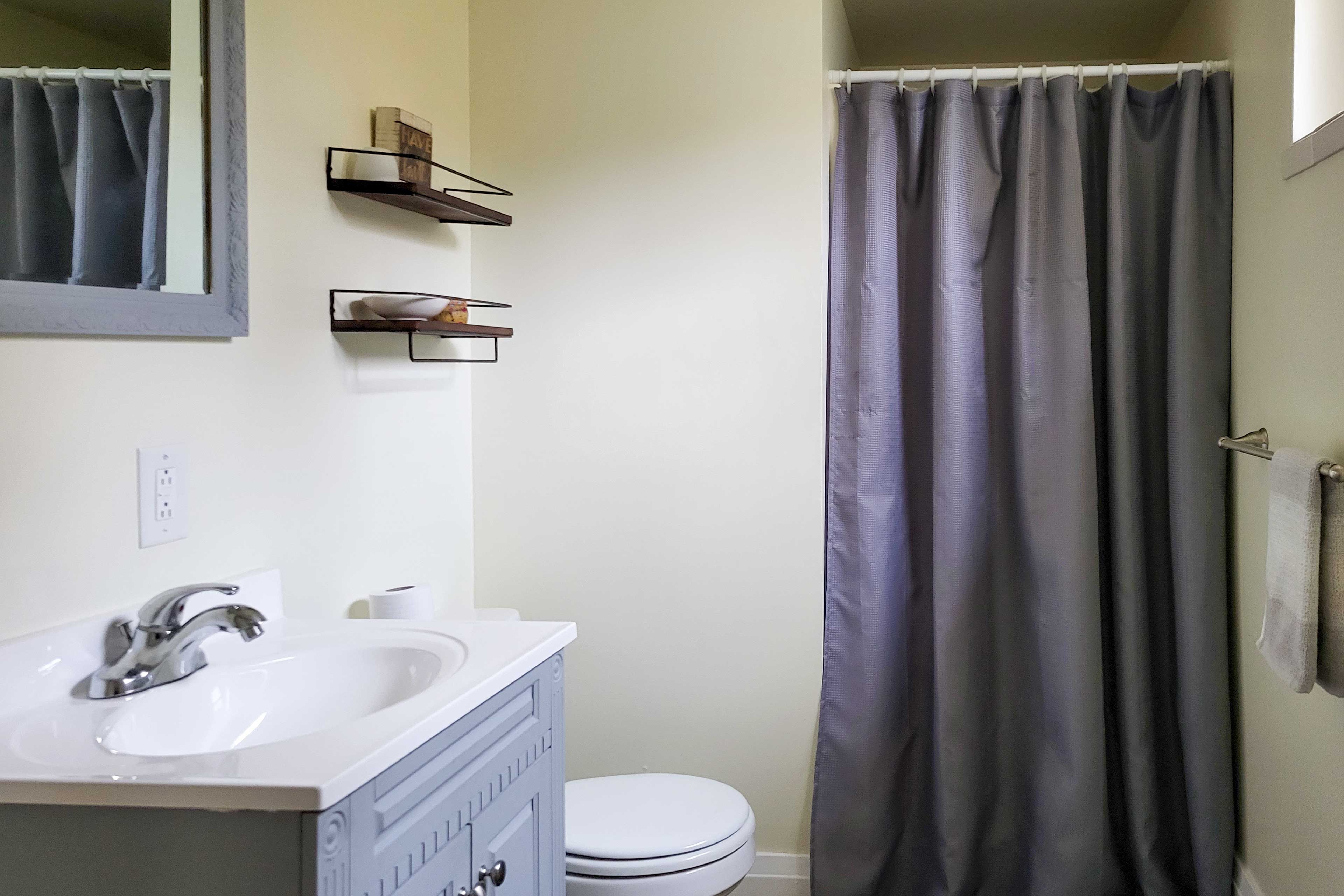 Full Bathroom