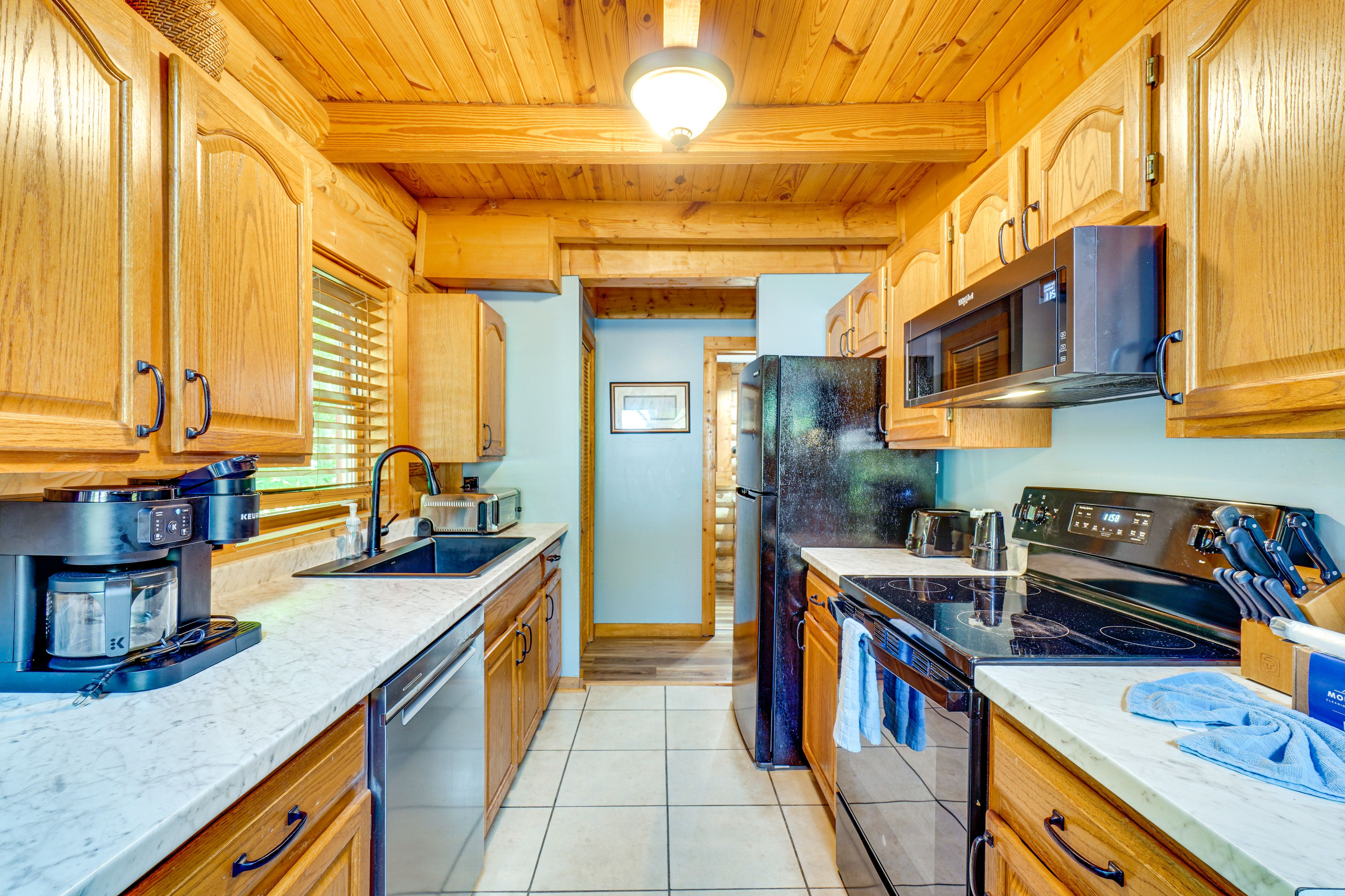 Kitchen | Cooking Basics | Keurig & Drip Coffee Makers | Main Floor