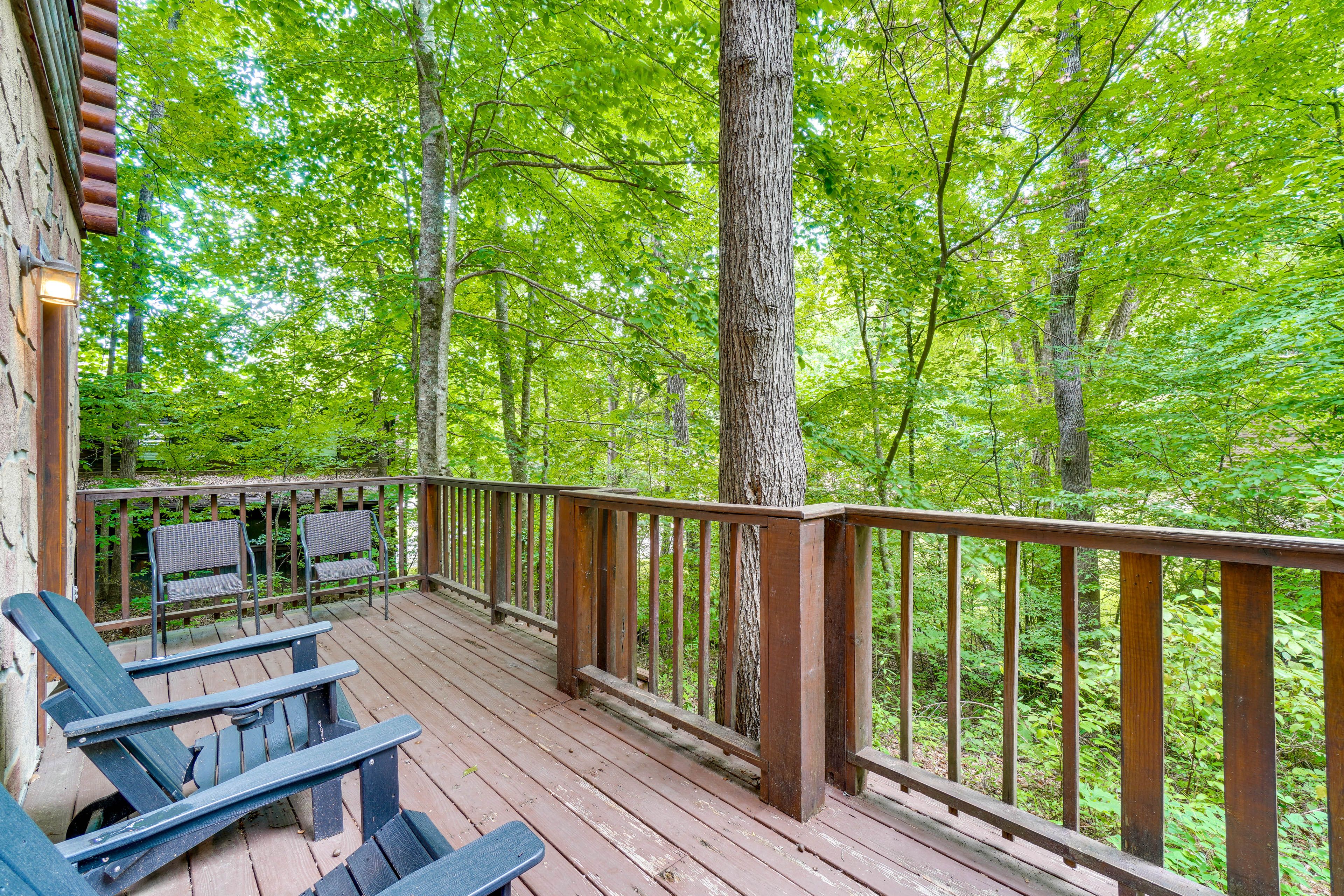 Pigeon Forge Vacation Rental | 3BR | 2.5BA | 1,450 Sq Ft | Stairs Required