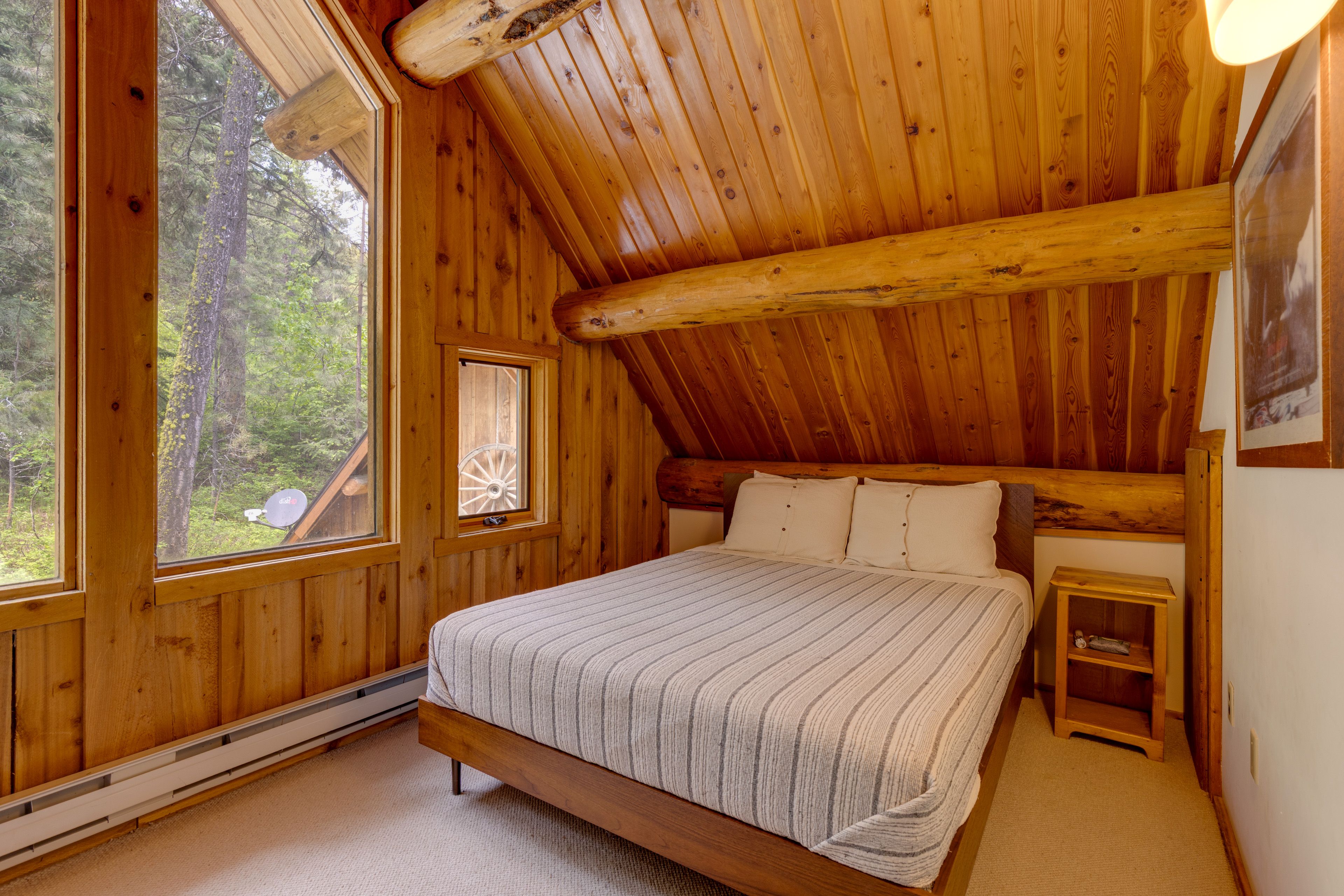 Bedroom 2 | Full Bed | Twin Bed