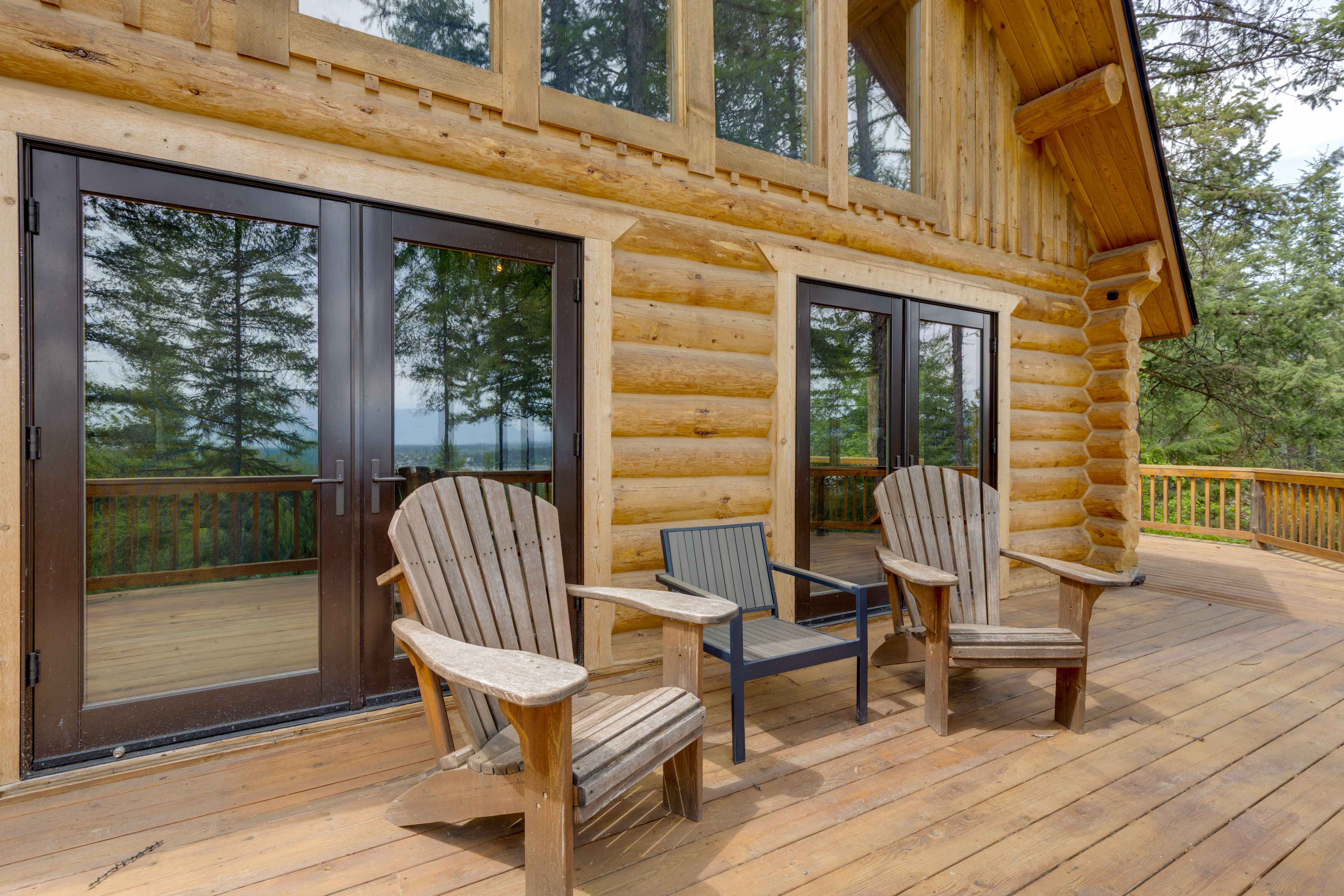 Furnished Deck