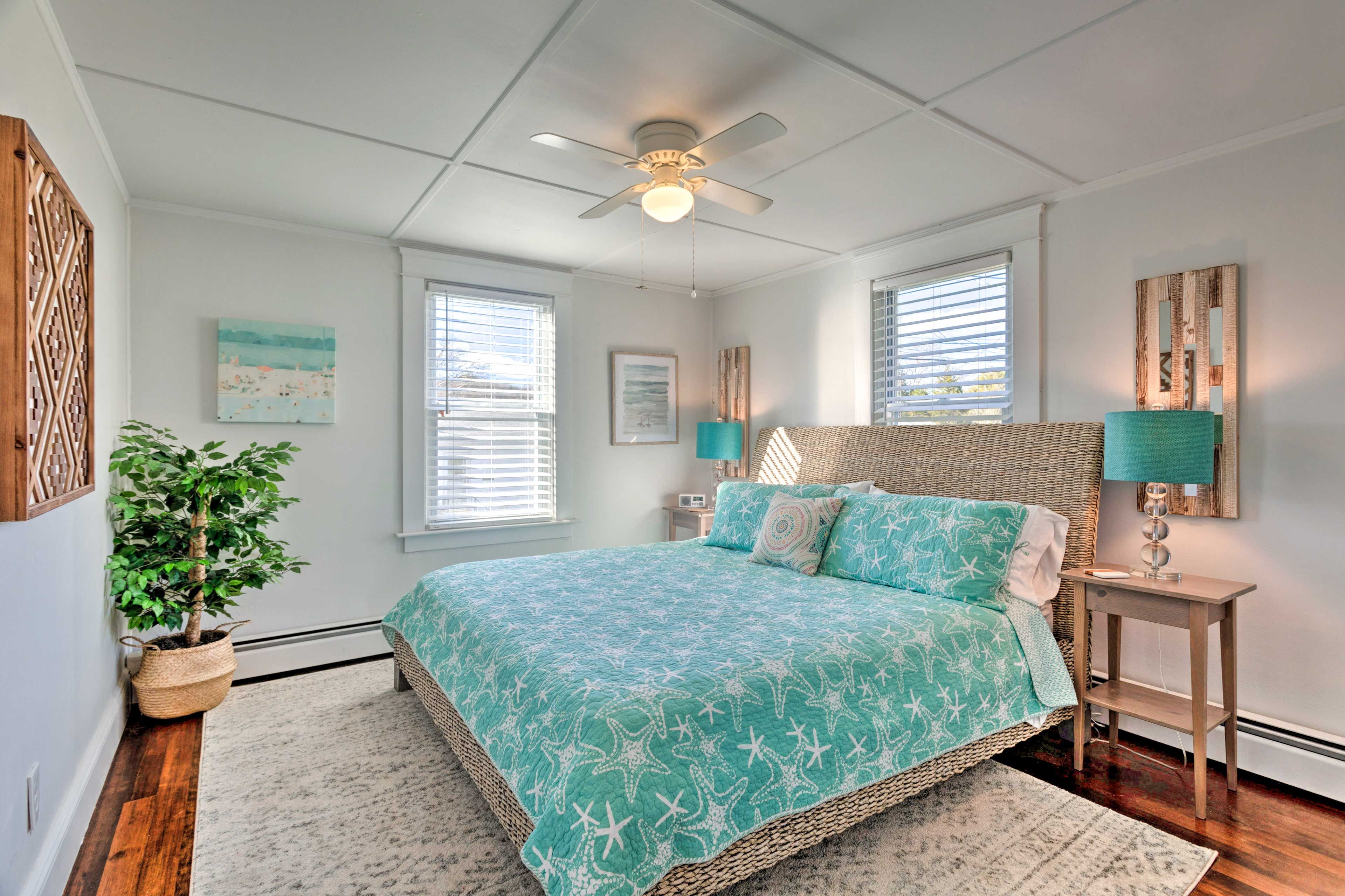 Bedroom 1 | King Bed