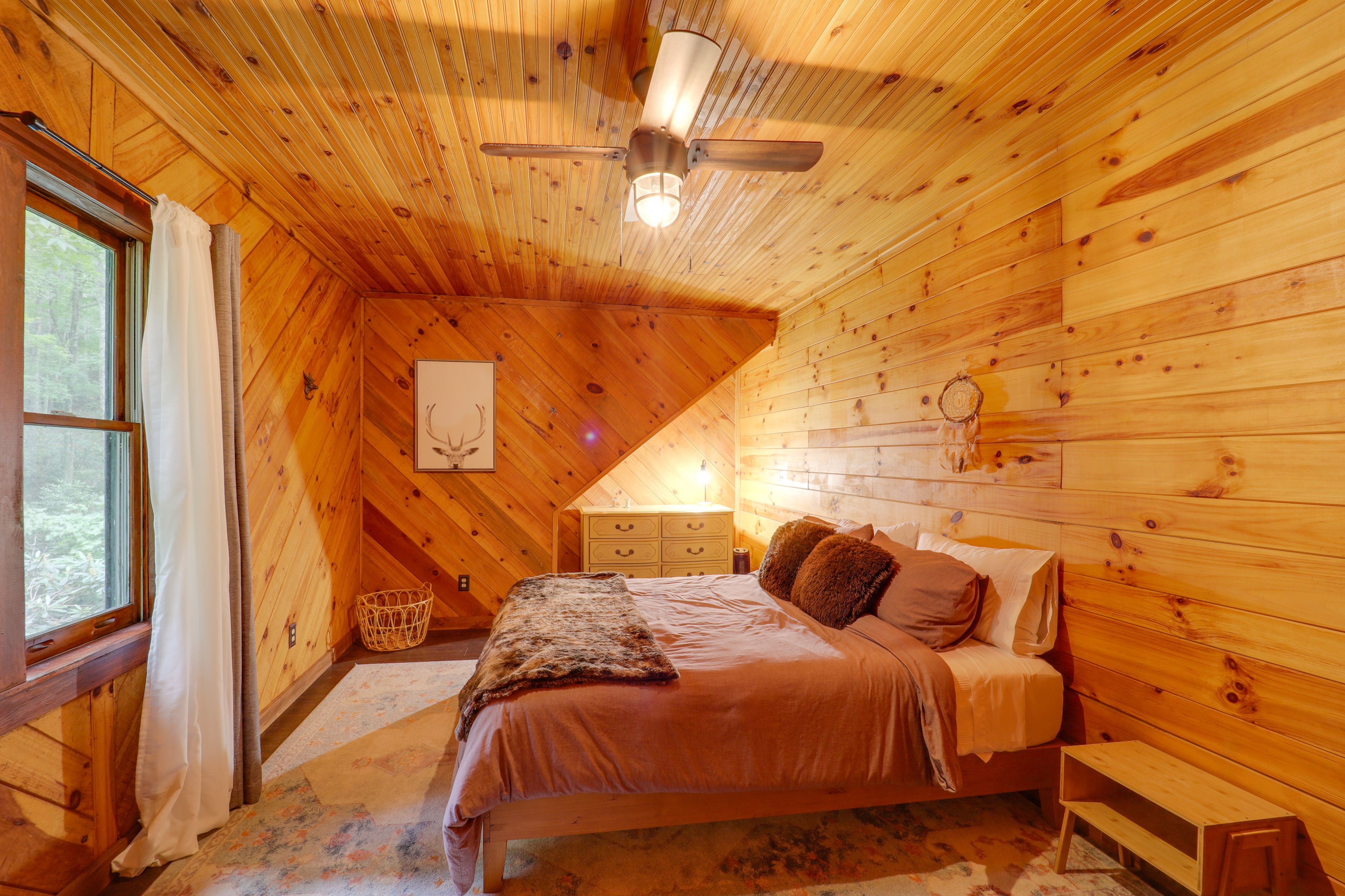 Bedroom 3 | Queen Bed | 2nd Story | Stairs Required