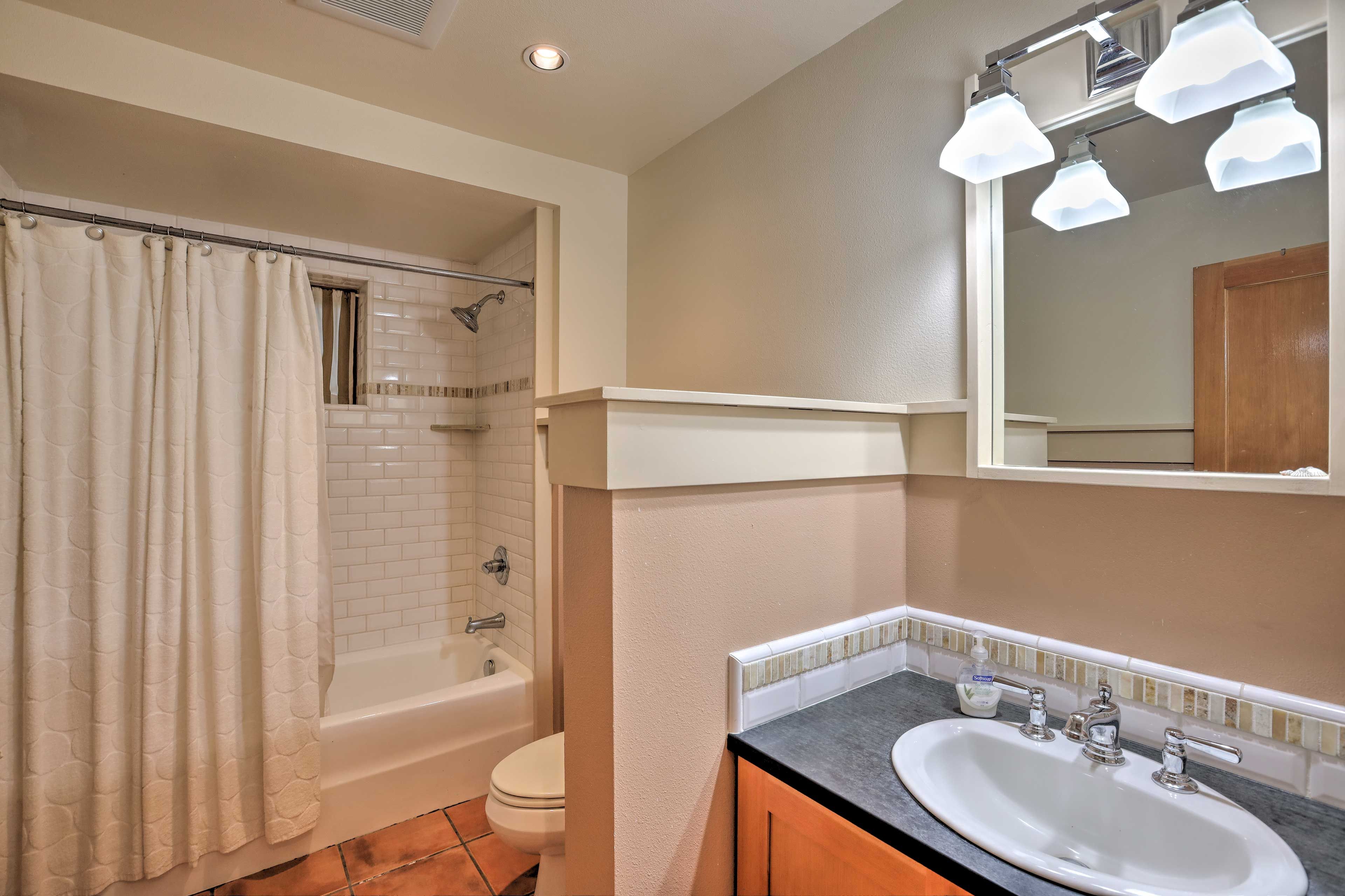 Full Bathroom