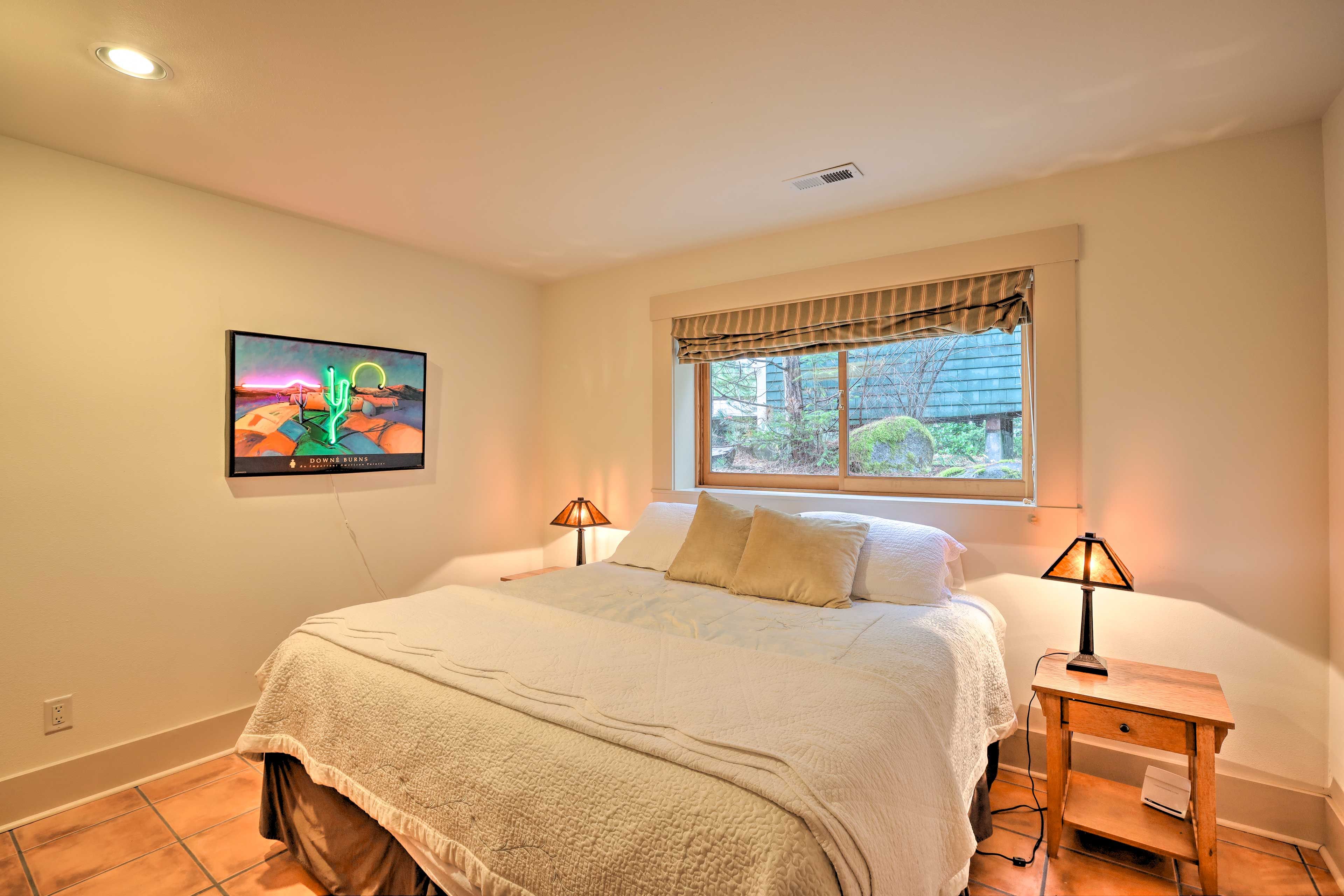 Bedroom 4 | California King Bed