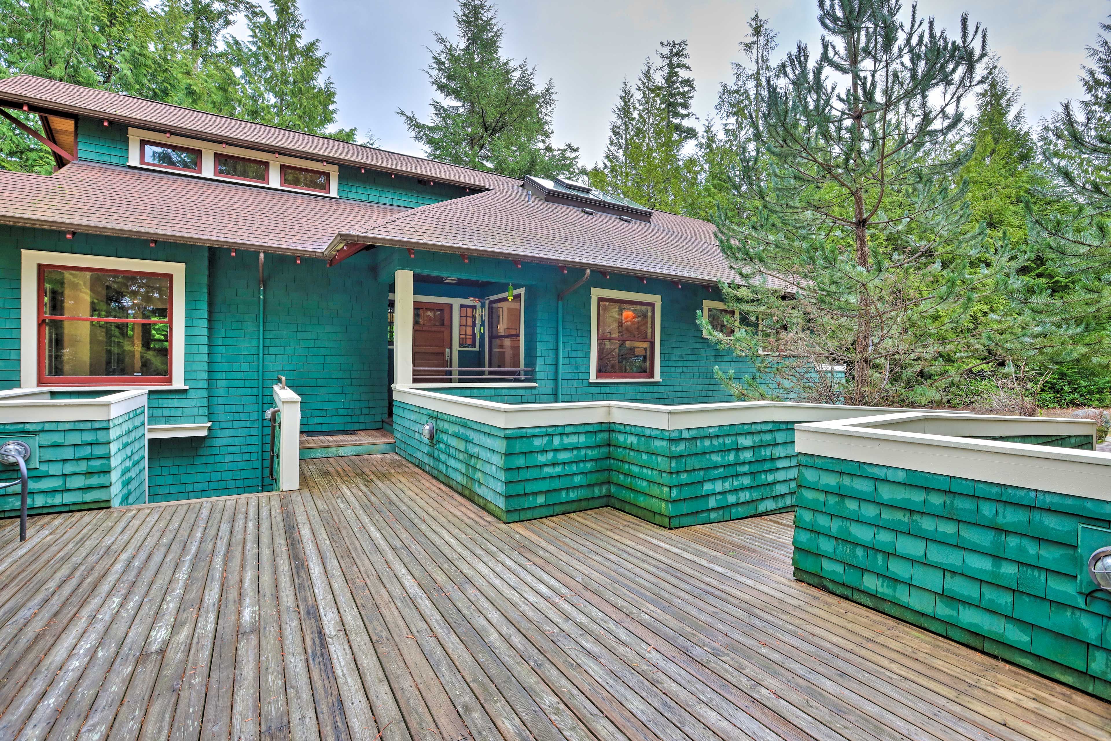 Private Deck