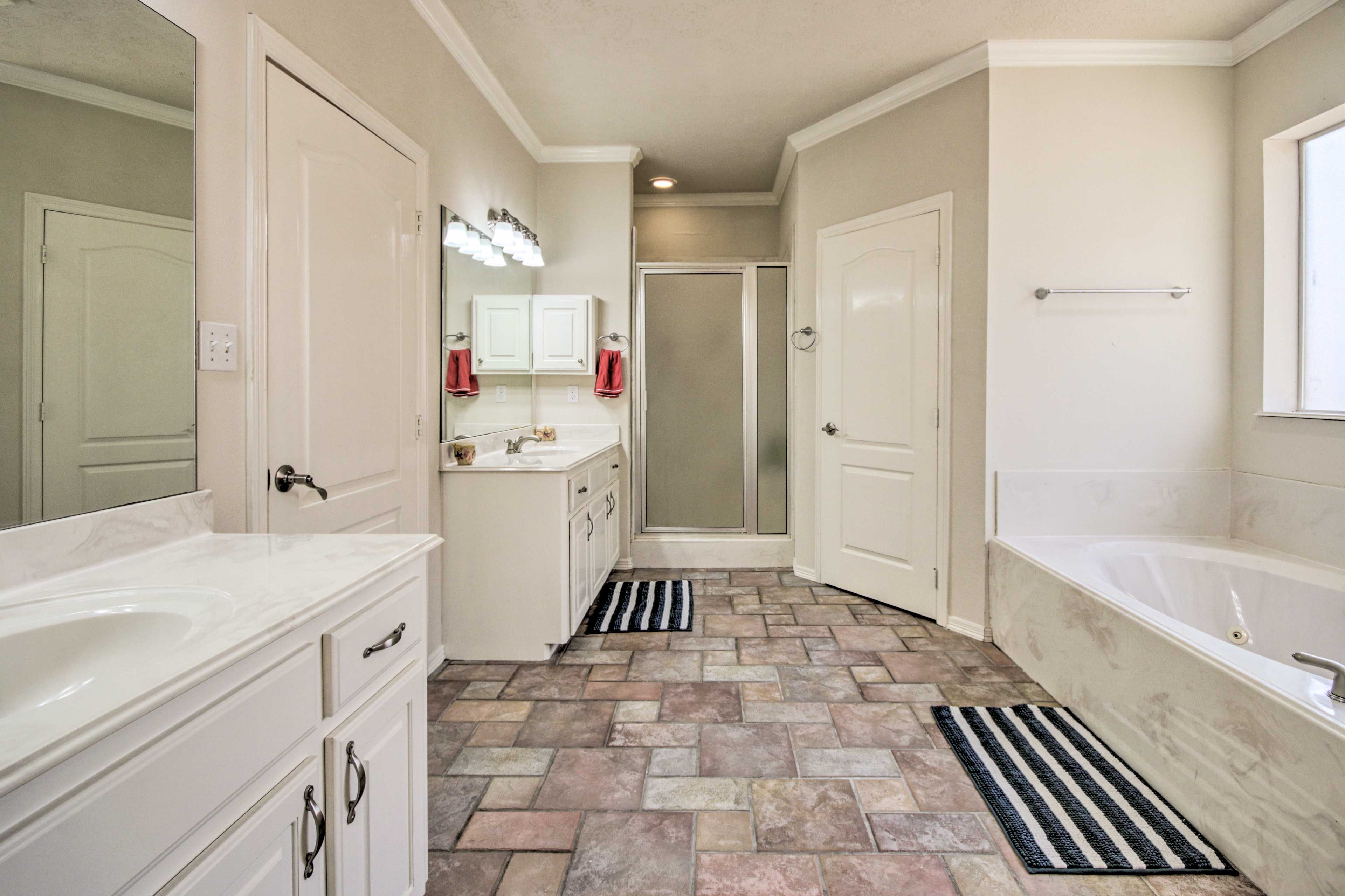 Full Bathroom