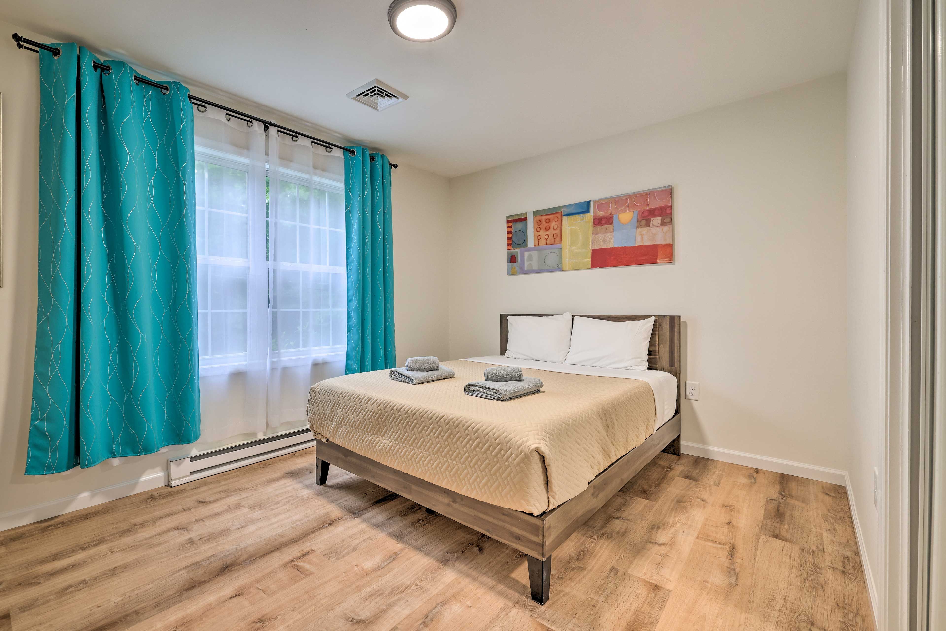 Bedroom 2 | Queen Bed | Linens Provided