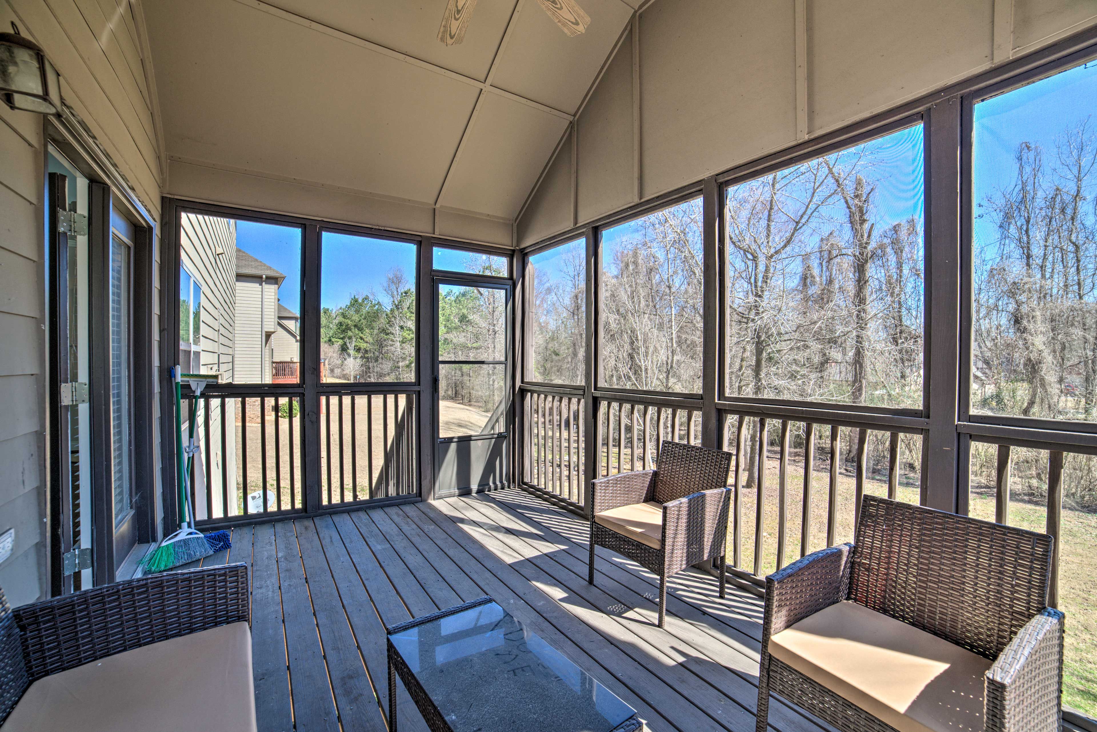Screened-In Porch