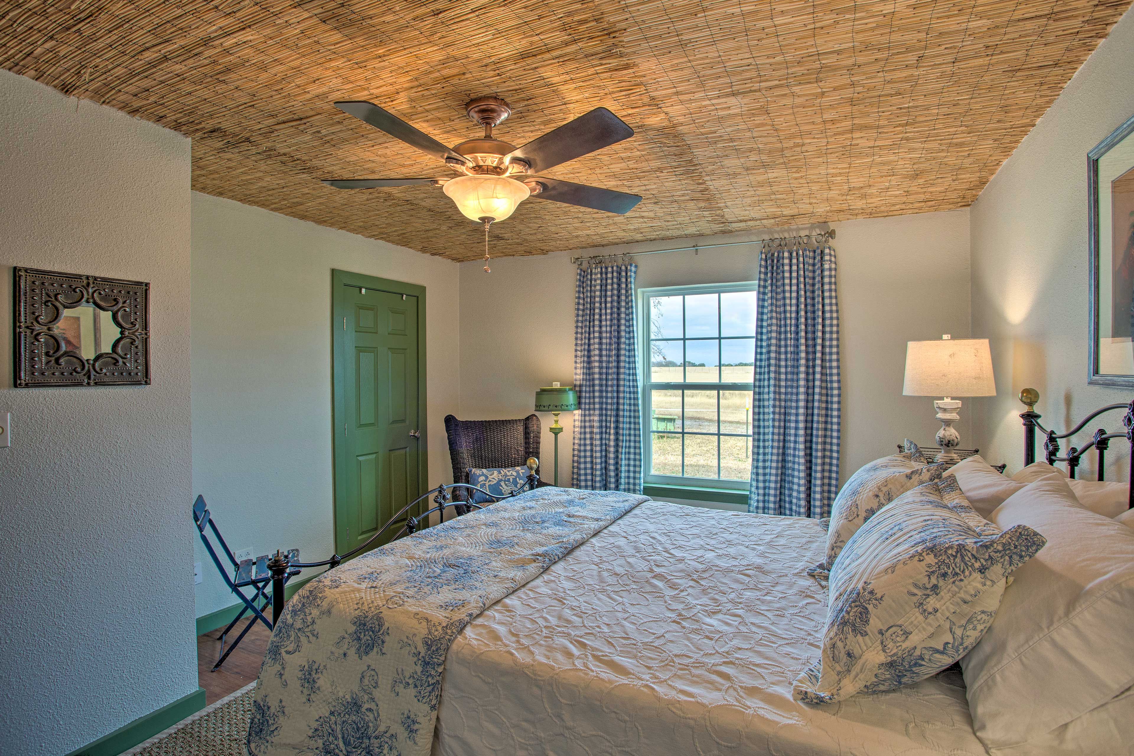 Bedroom | Central Heating & Air Conditioning