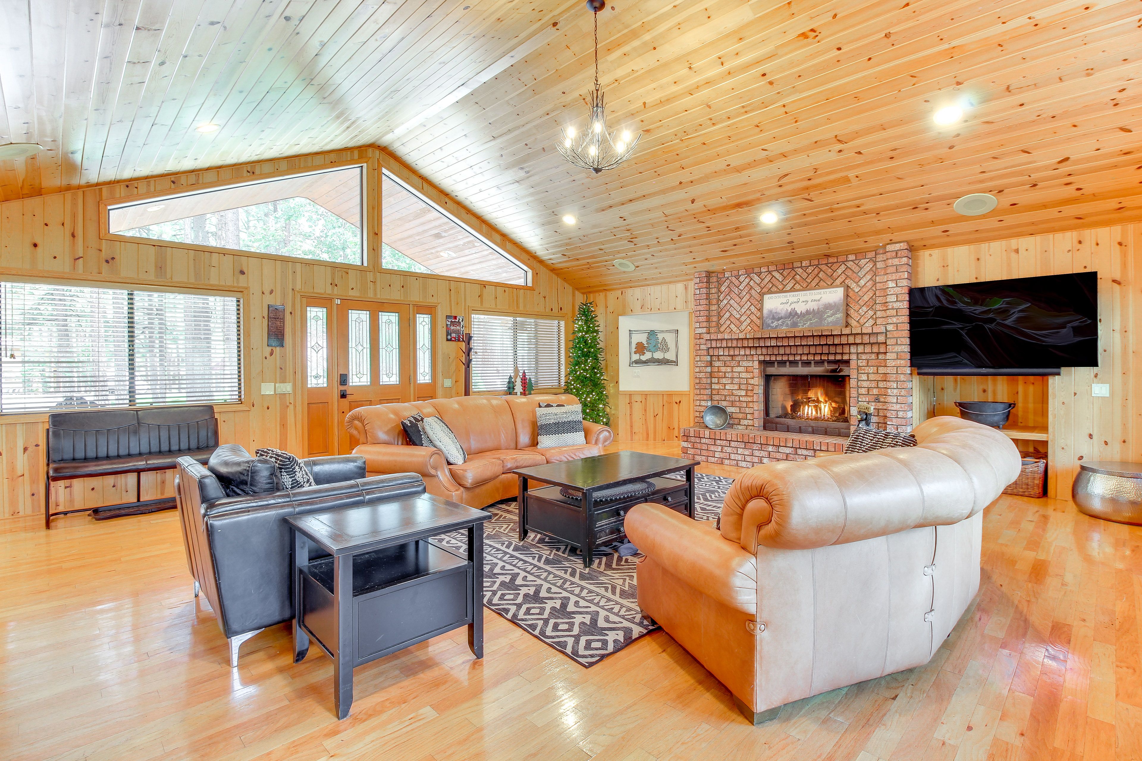 Living Room | Single-Story Home | Smart TV